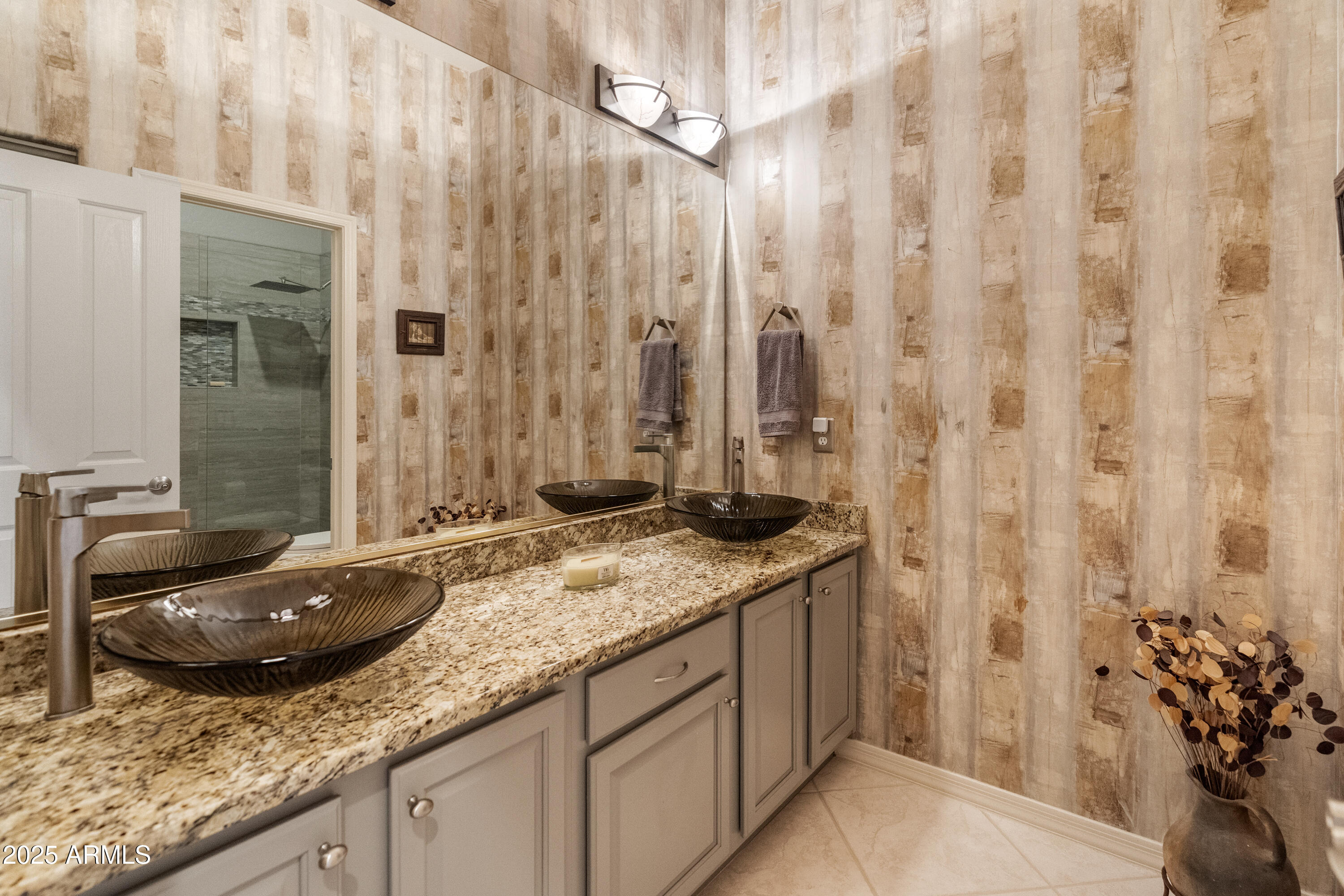 10999 E WINCHCOMB Drive