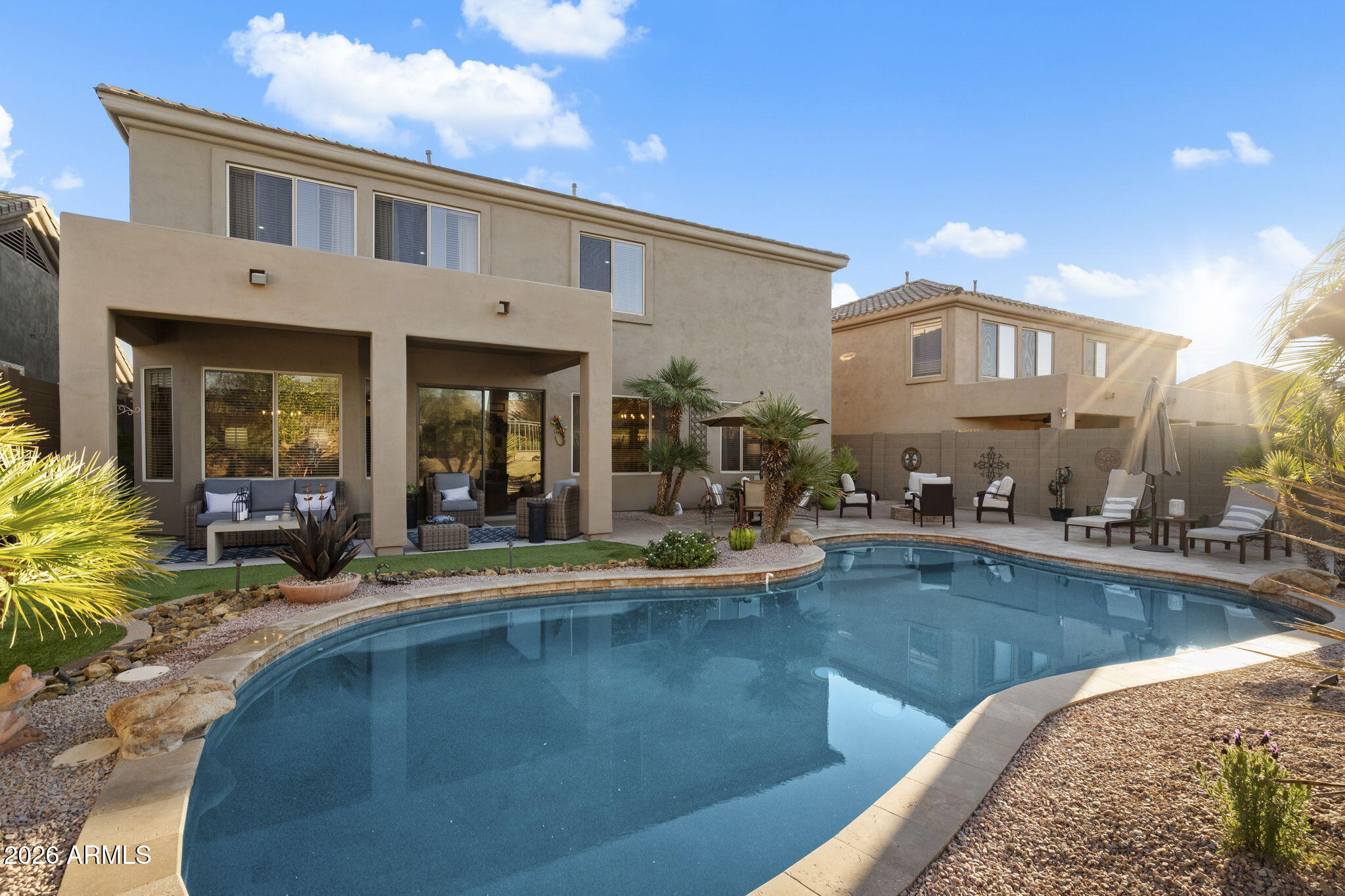 10460 E Meadowhill Drive