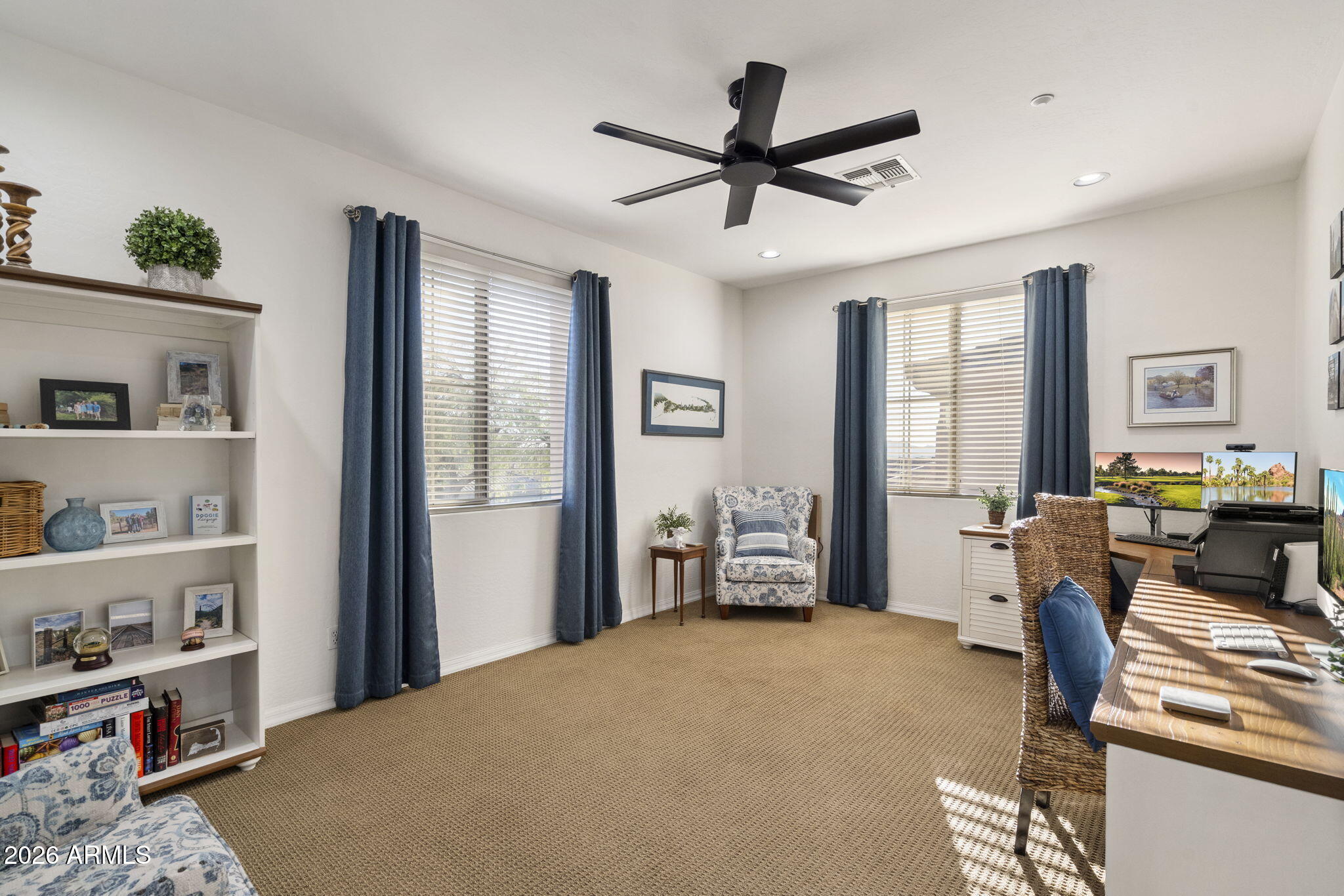 10460 E Meadowhill Drive