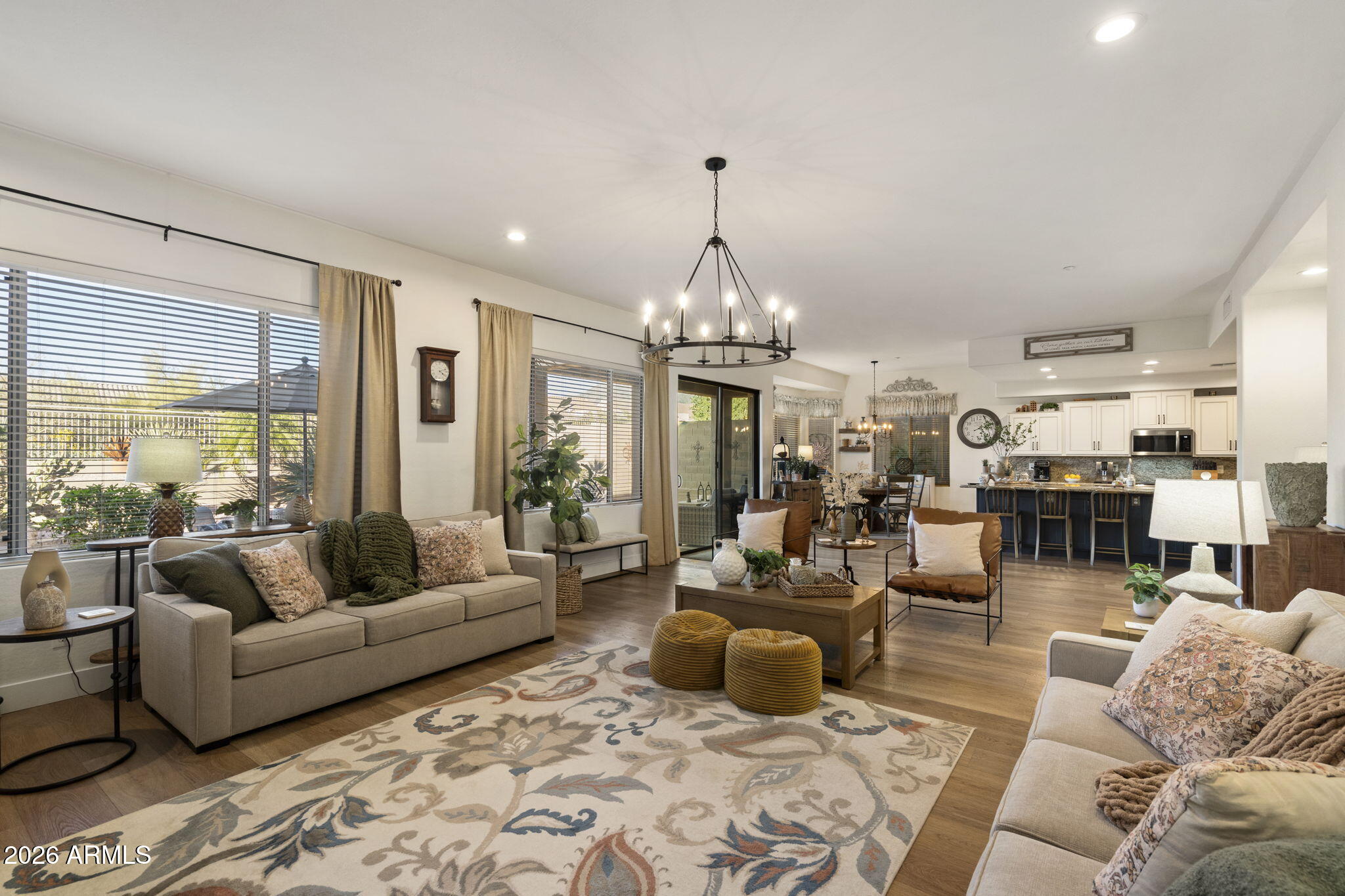 10460 E Meadowhill Drive