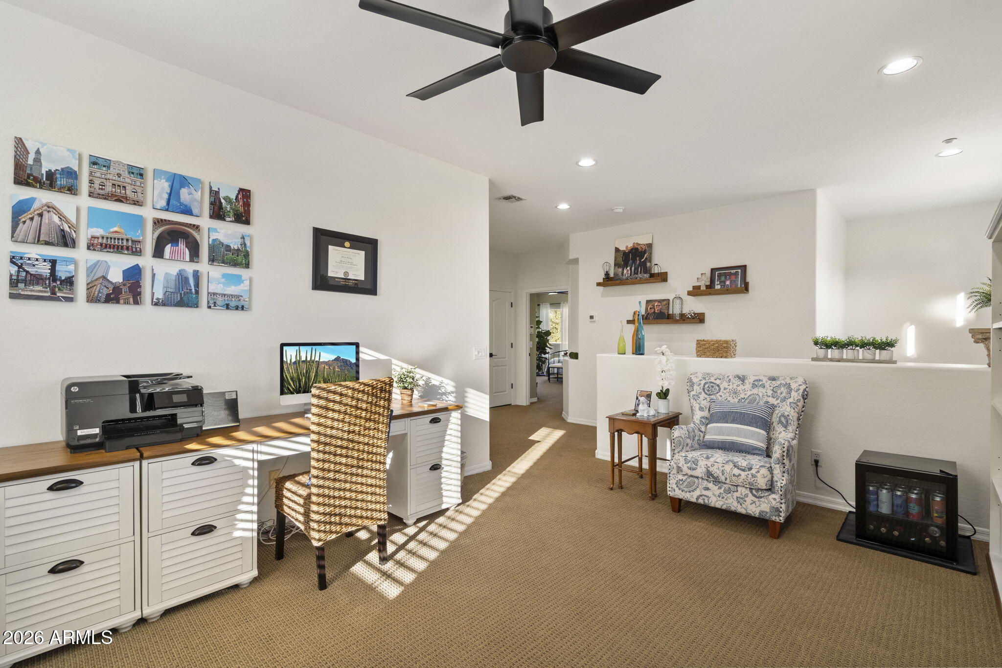 10460 E Meadowhill Drive