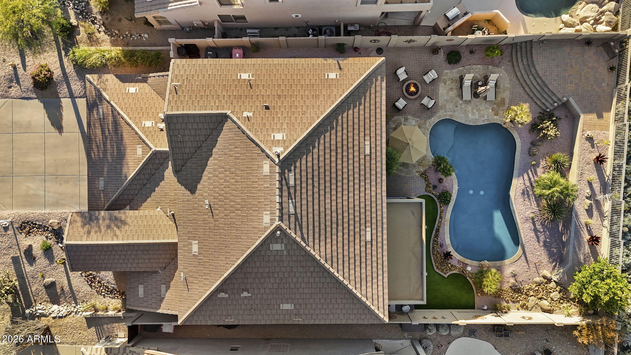 10460 E Meadowhill Drive