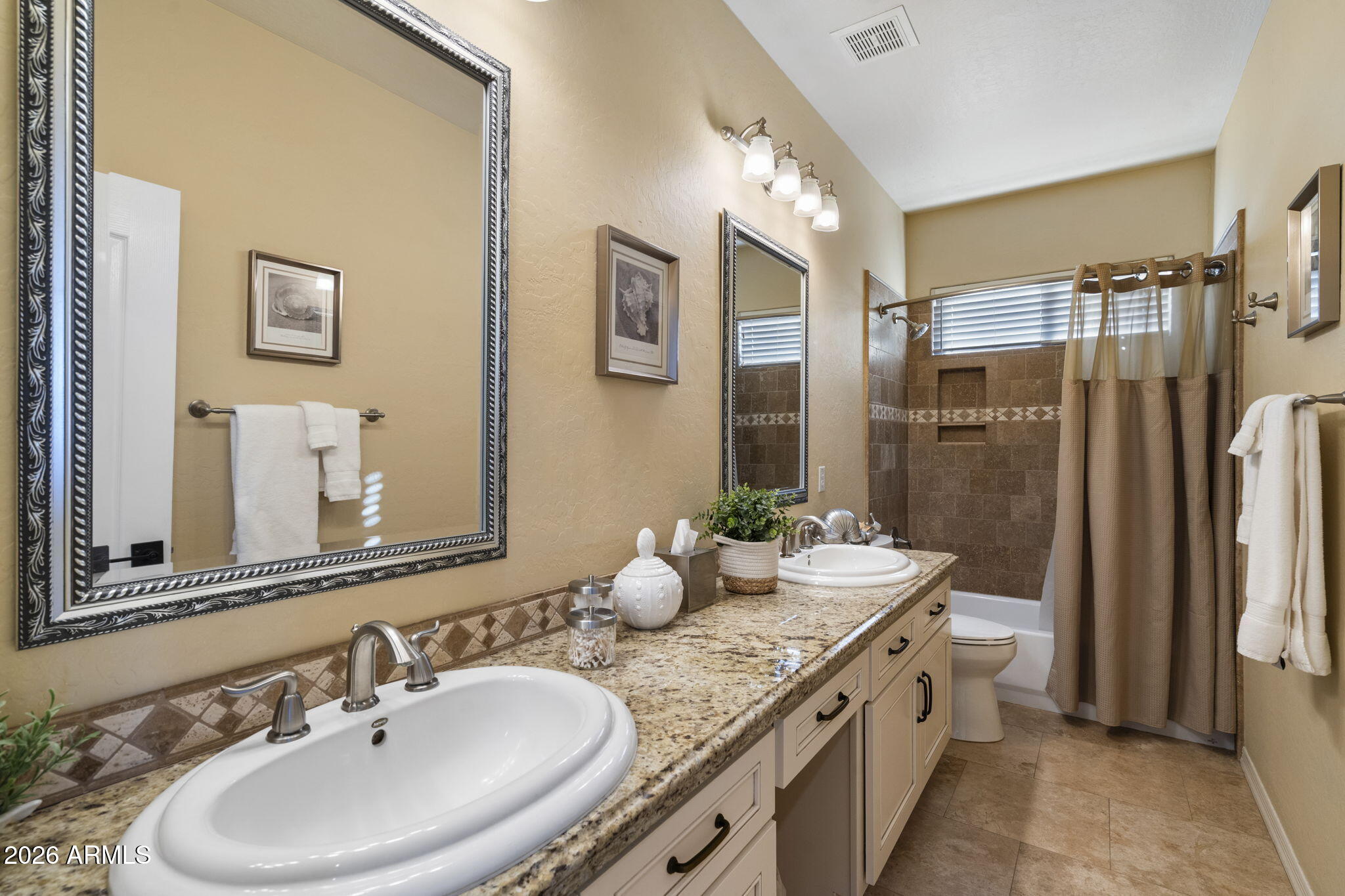 10460 E Meadowhill Drive