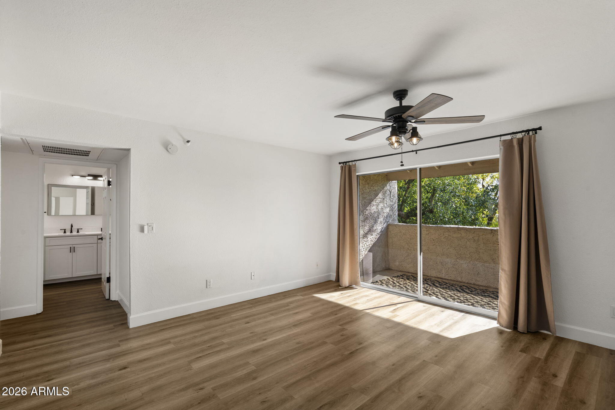 4554 E PARADISE VILLAGE Parkway N 203