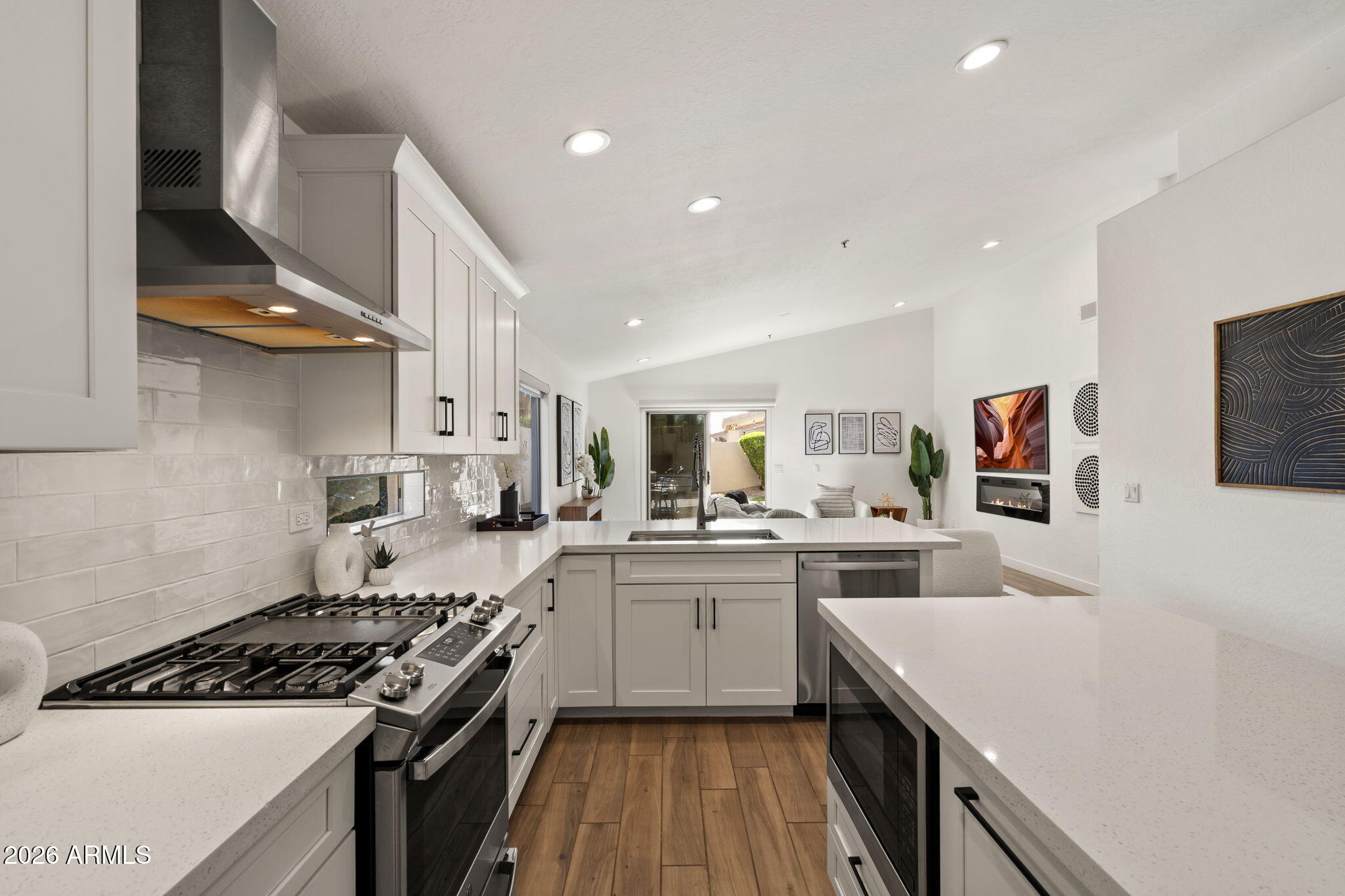 10389 E RAINTREE Drive