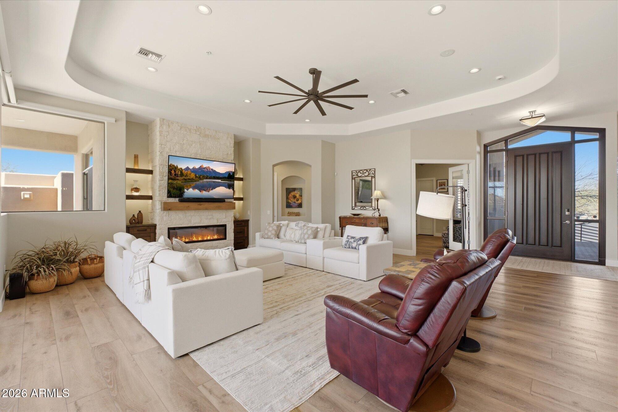 10907 E VIA DONA Road