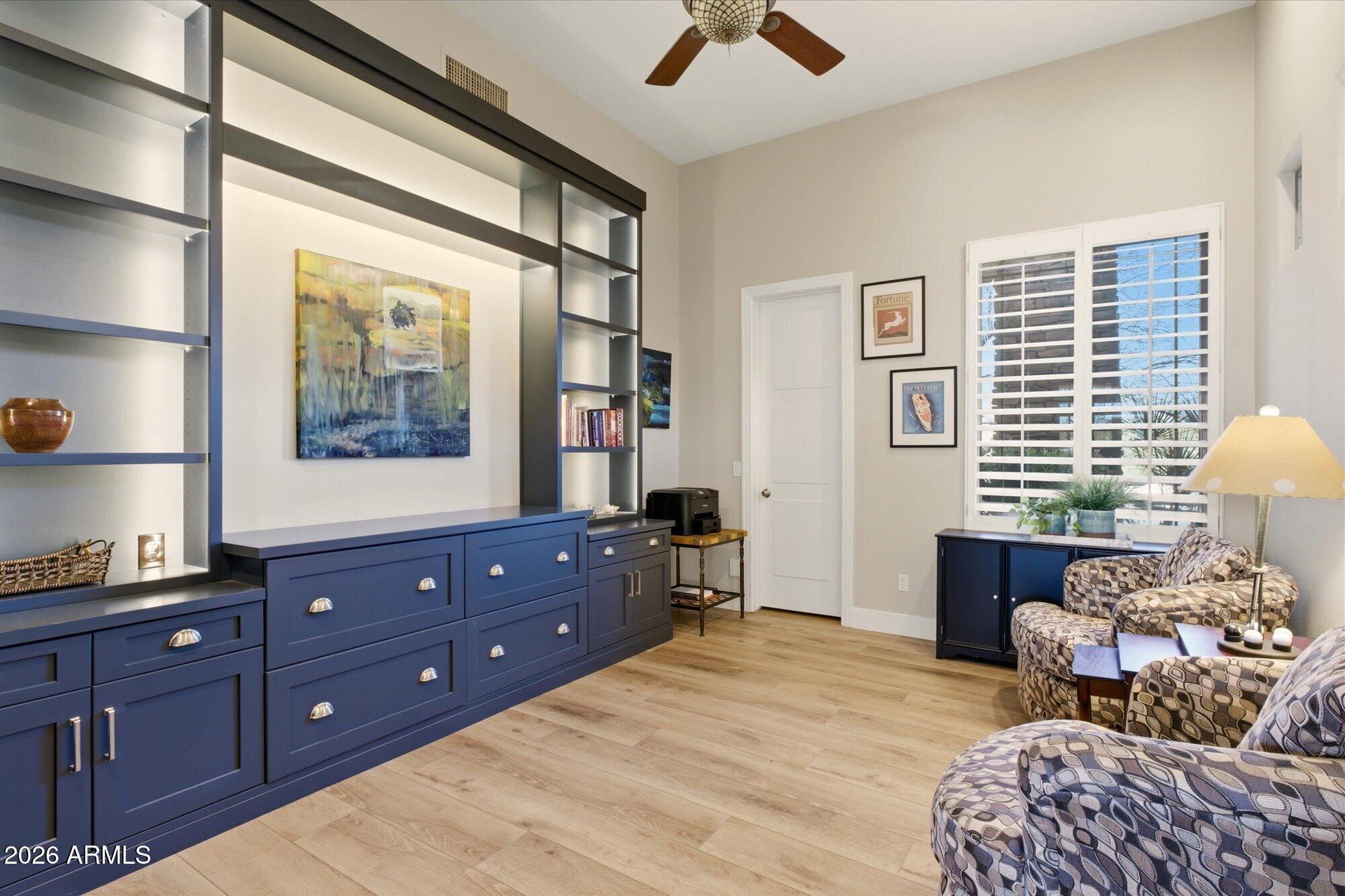 10907 E VIA DONA Road