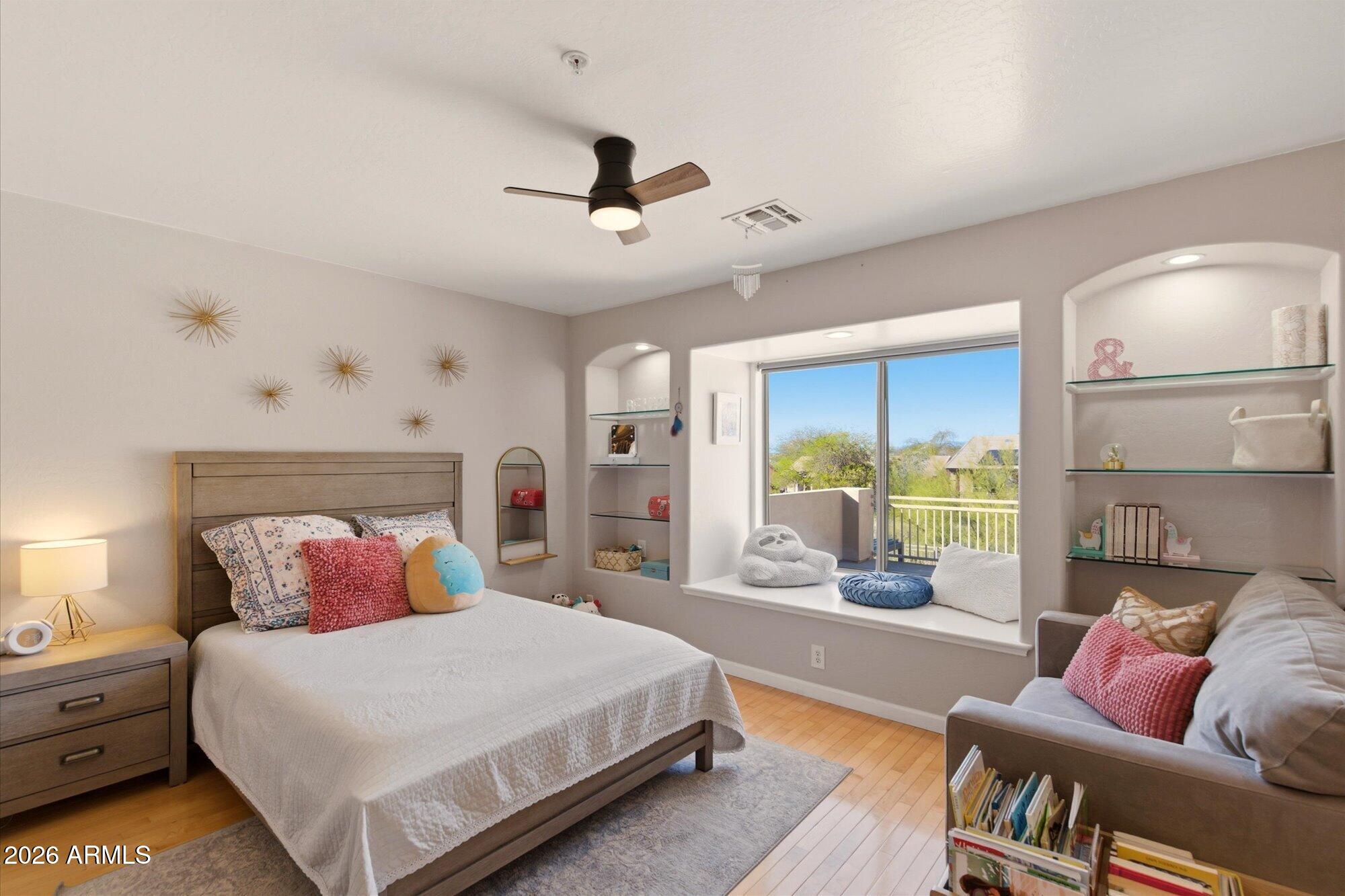 10652 E Acacia Drive