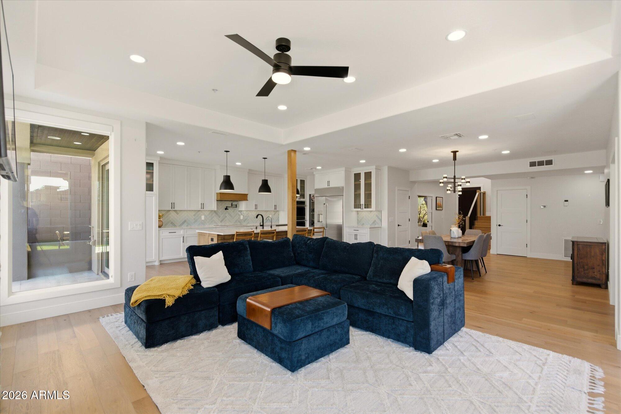 10652 E Acacia Drive