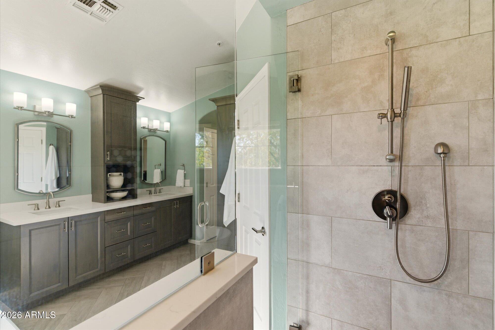 10652 E Acacia Drive