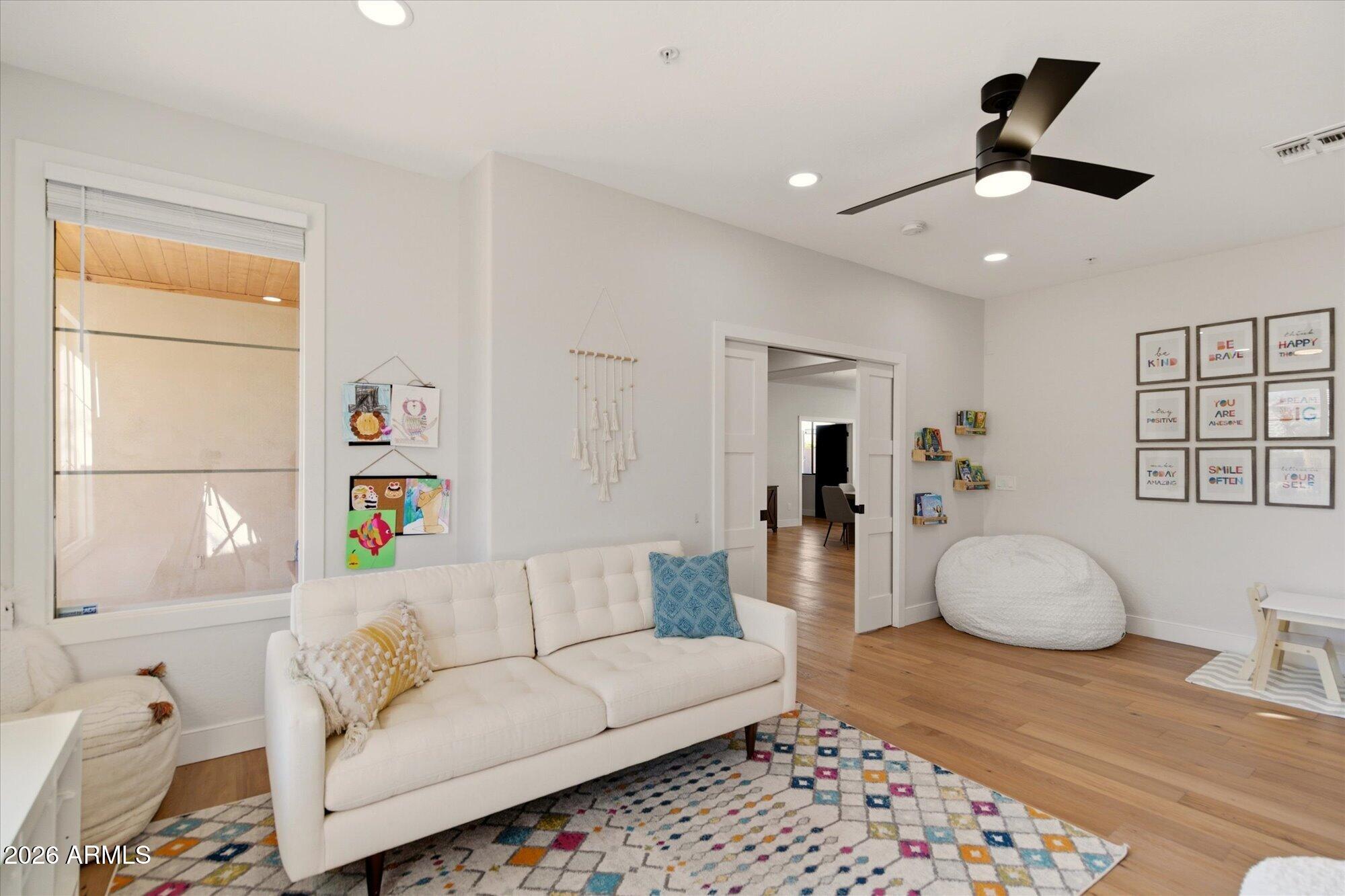 10652 E Acacia Drive