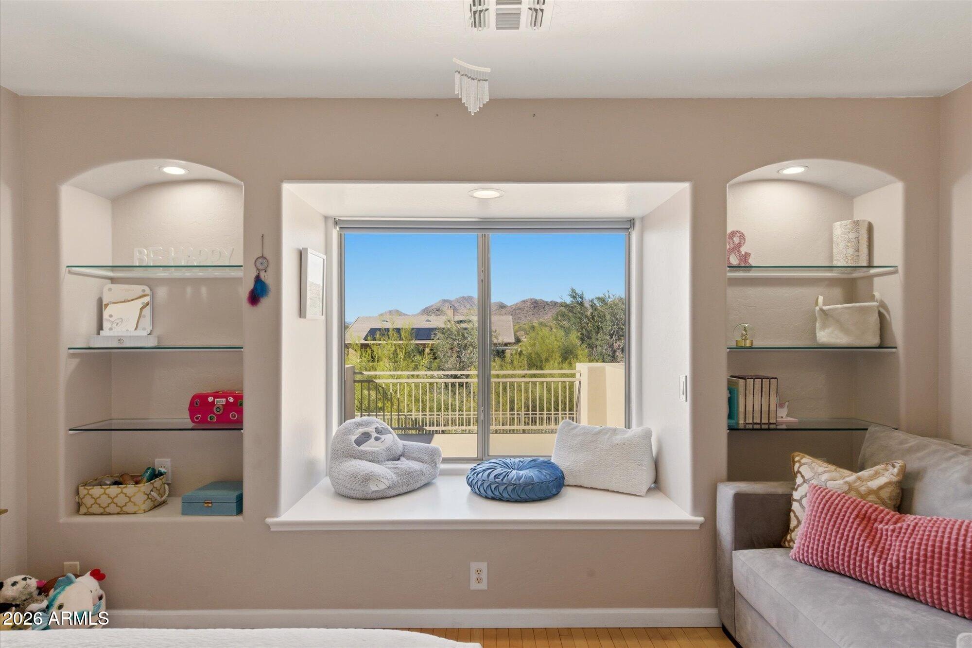 10652 E Acacia Drive