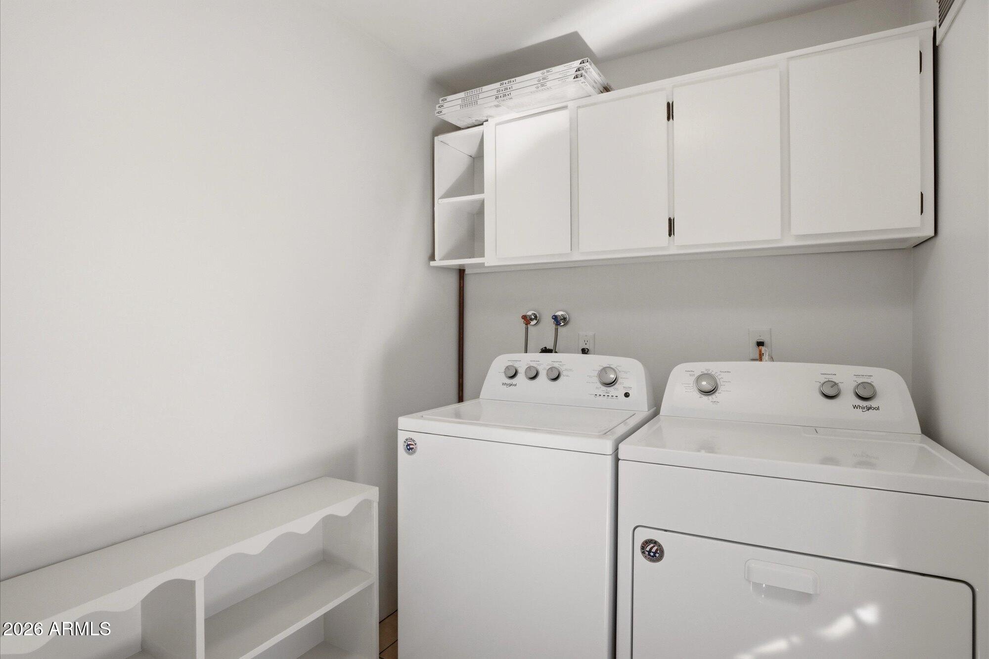 3131 W CLINTON Street