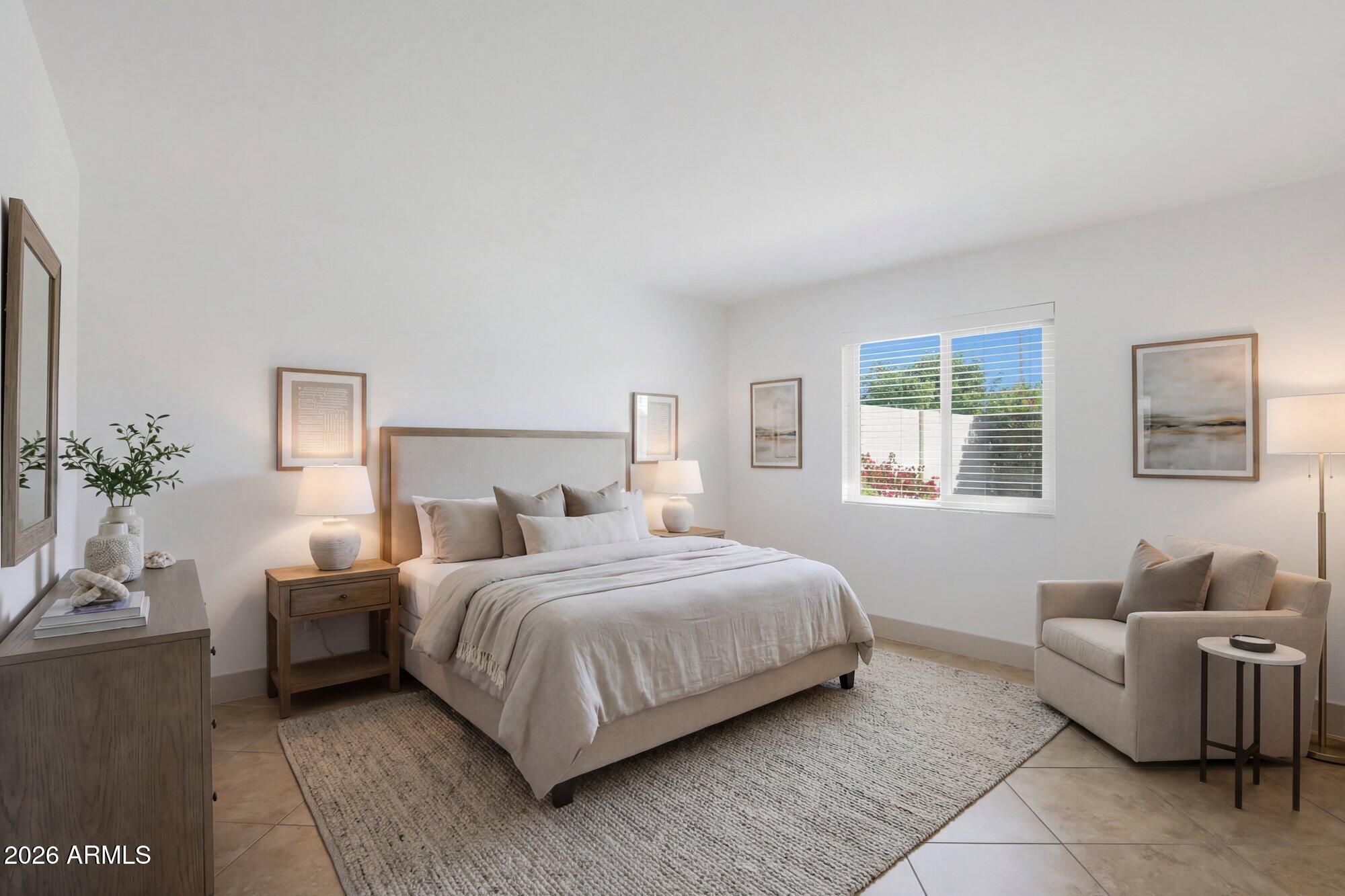 3131 W CLINTON Street