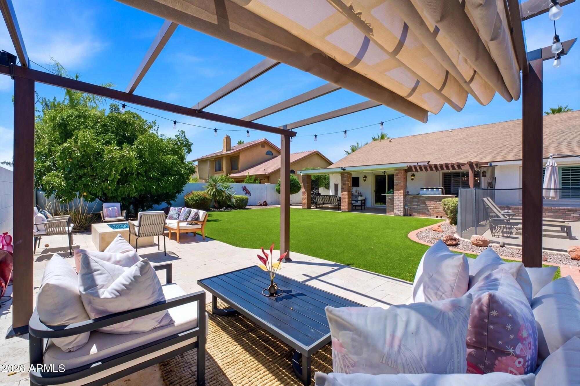 5221 E PARADISE Lane