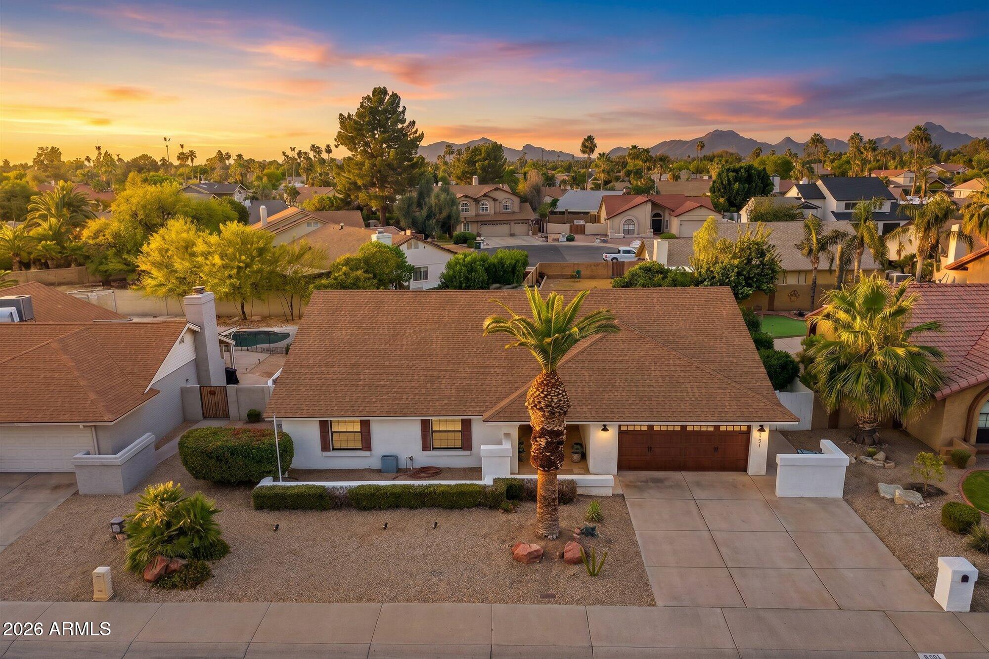 5221 E PARADISE Lane