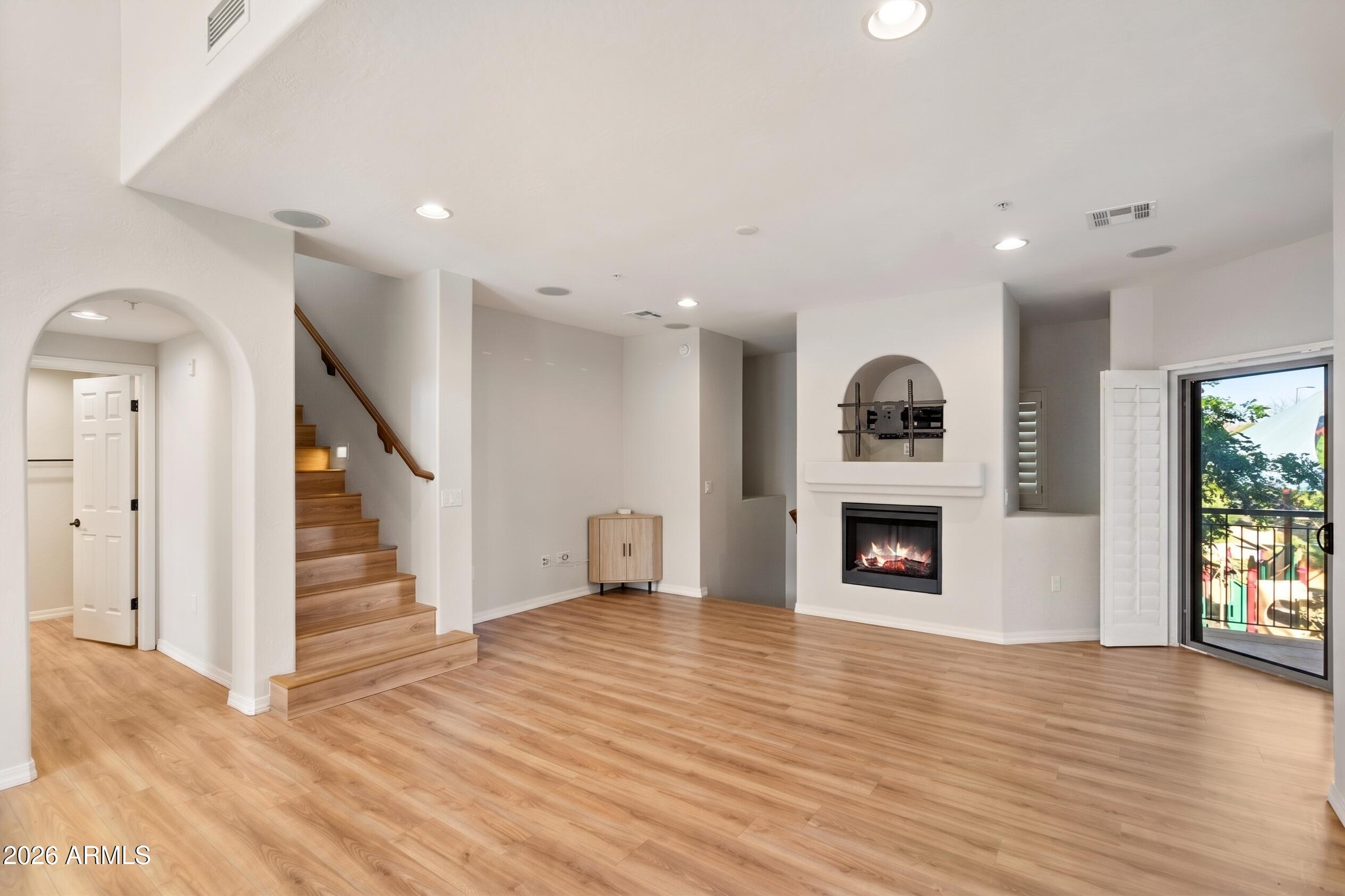 3935 E Rough Rider Road 1034