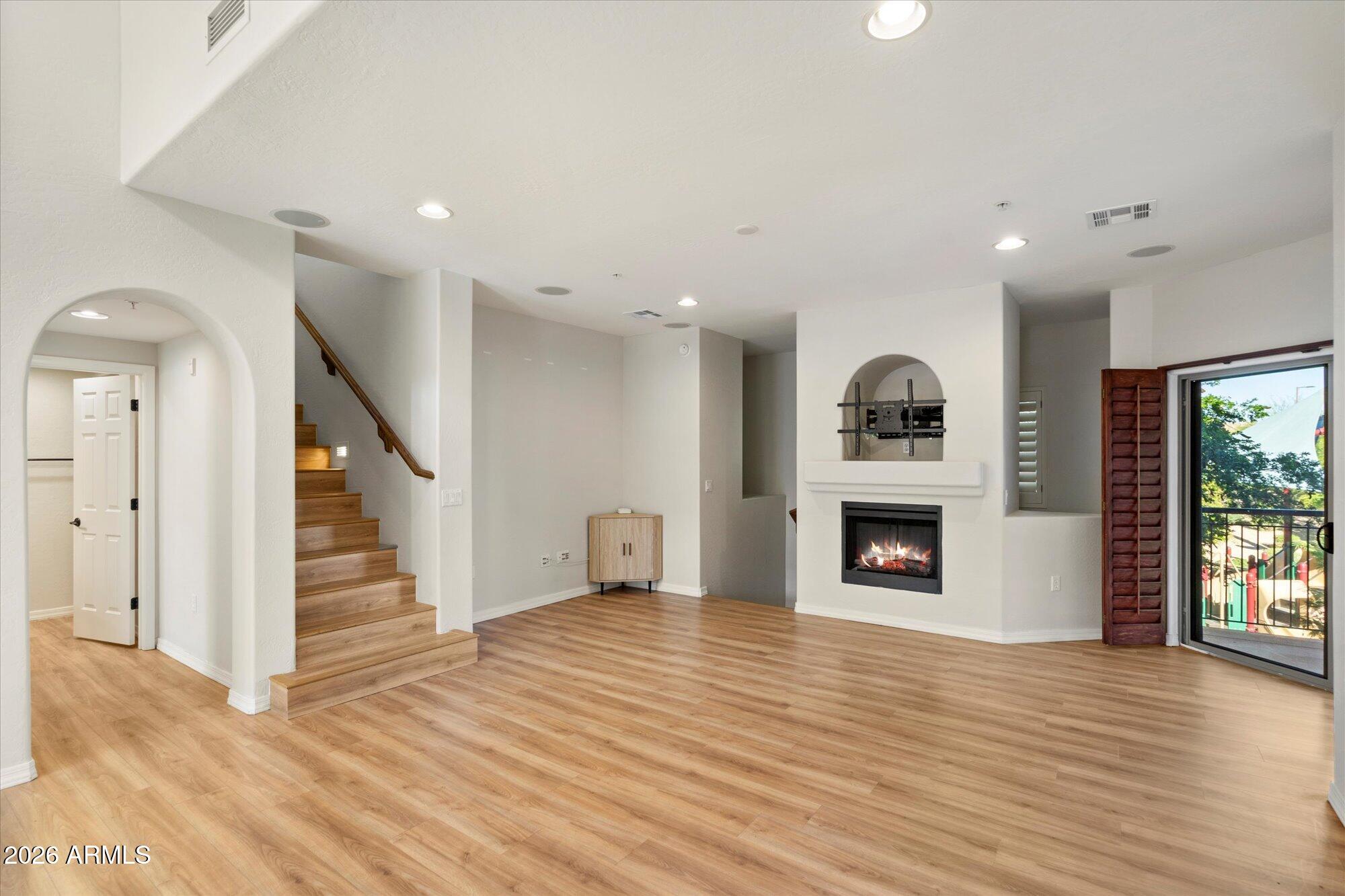 3935 E Rough Rider Road 1034