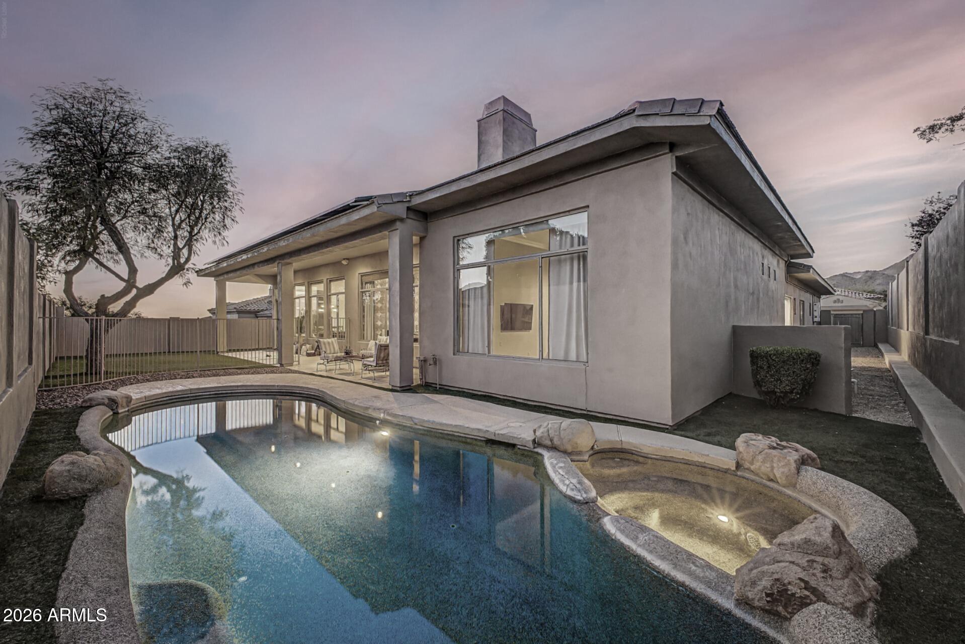 10975 E KORA Lane