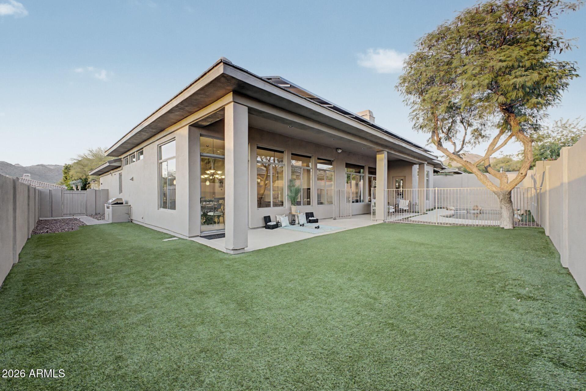 10975 E KORA Lane