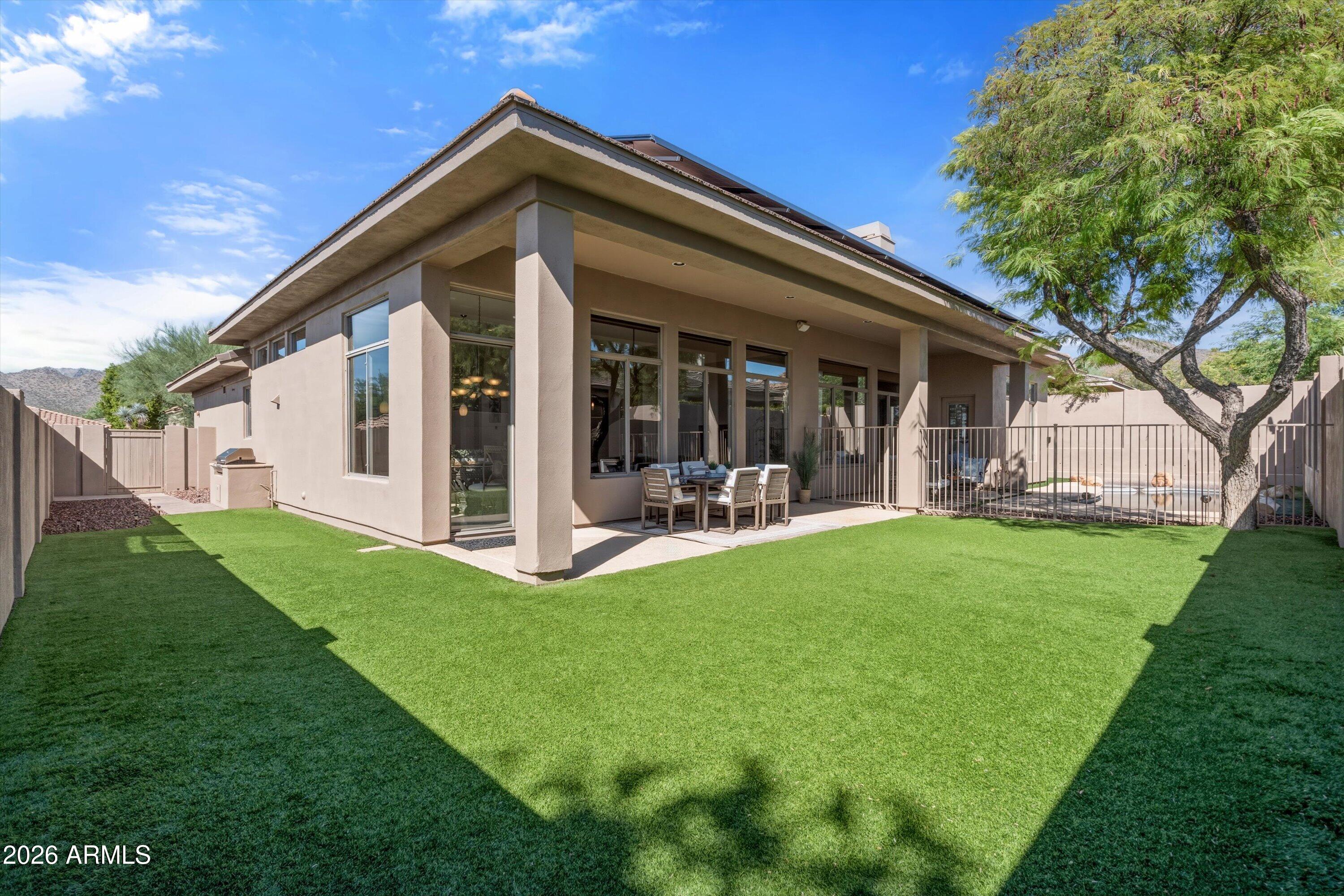 10975 E KORA Lane
