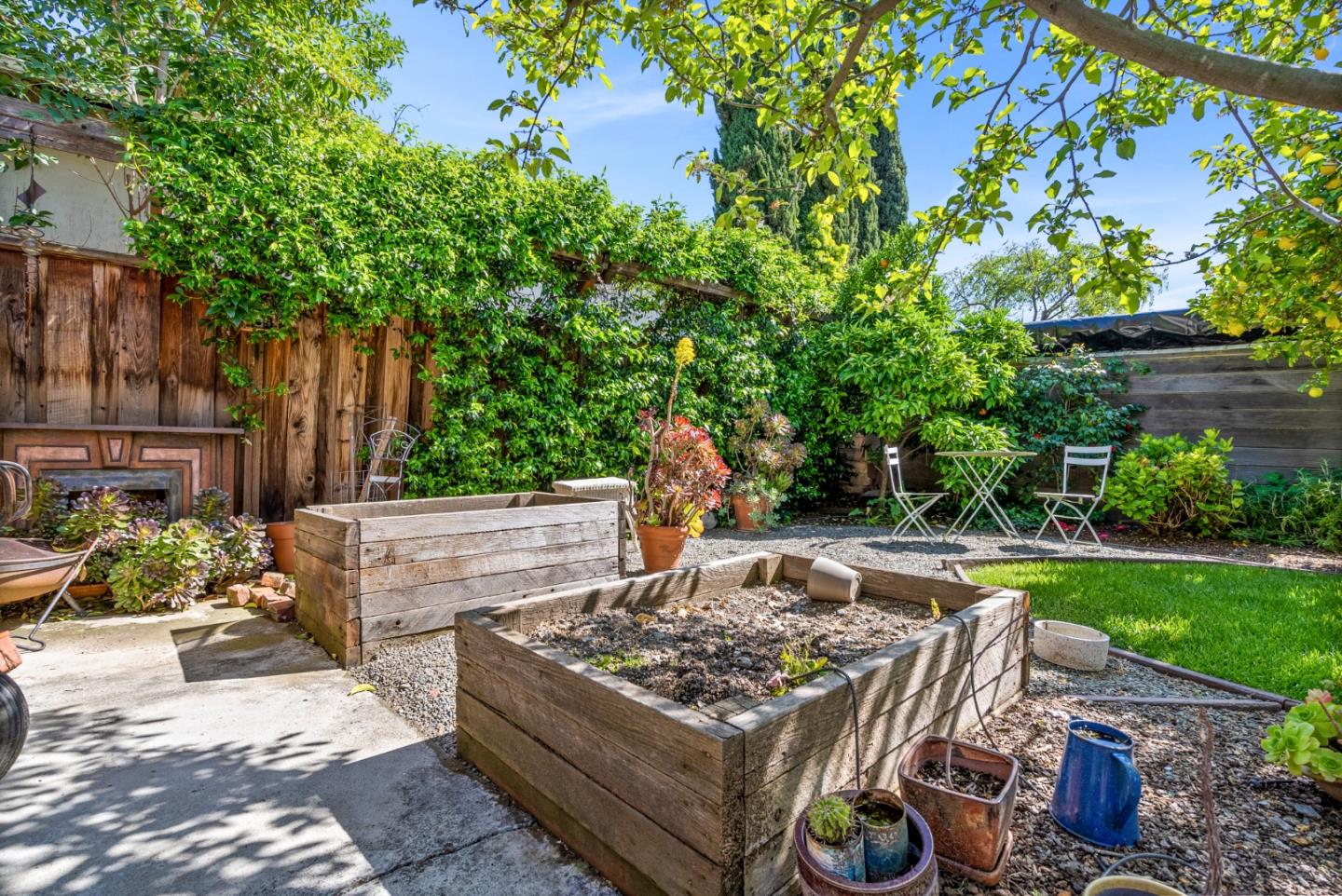 1262 Magnolia Avenue