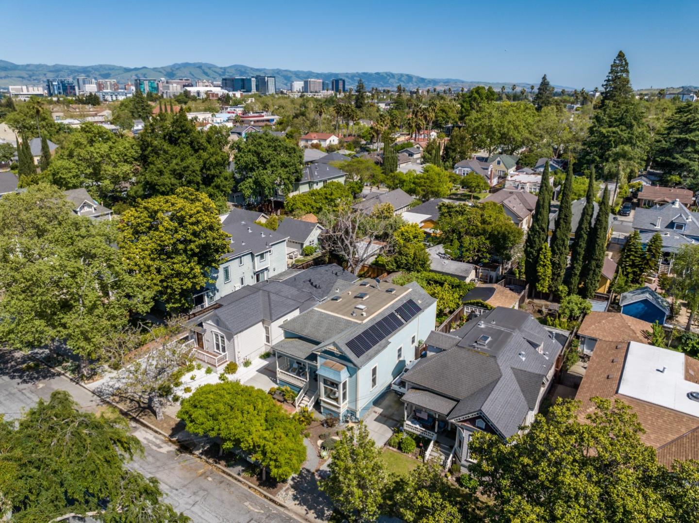 1262 Magnolia Avenue