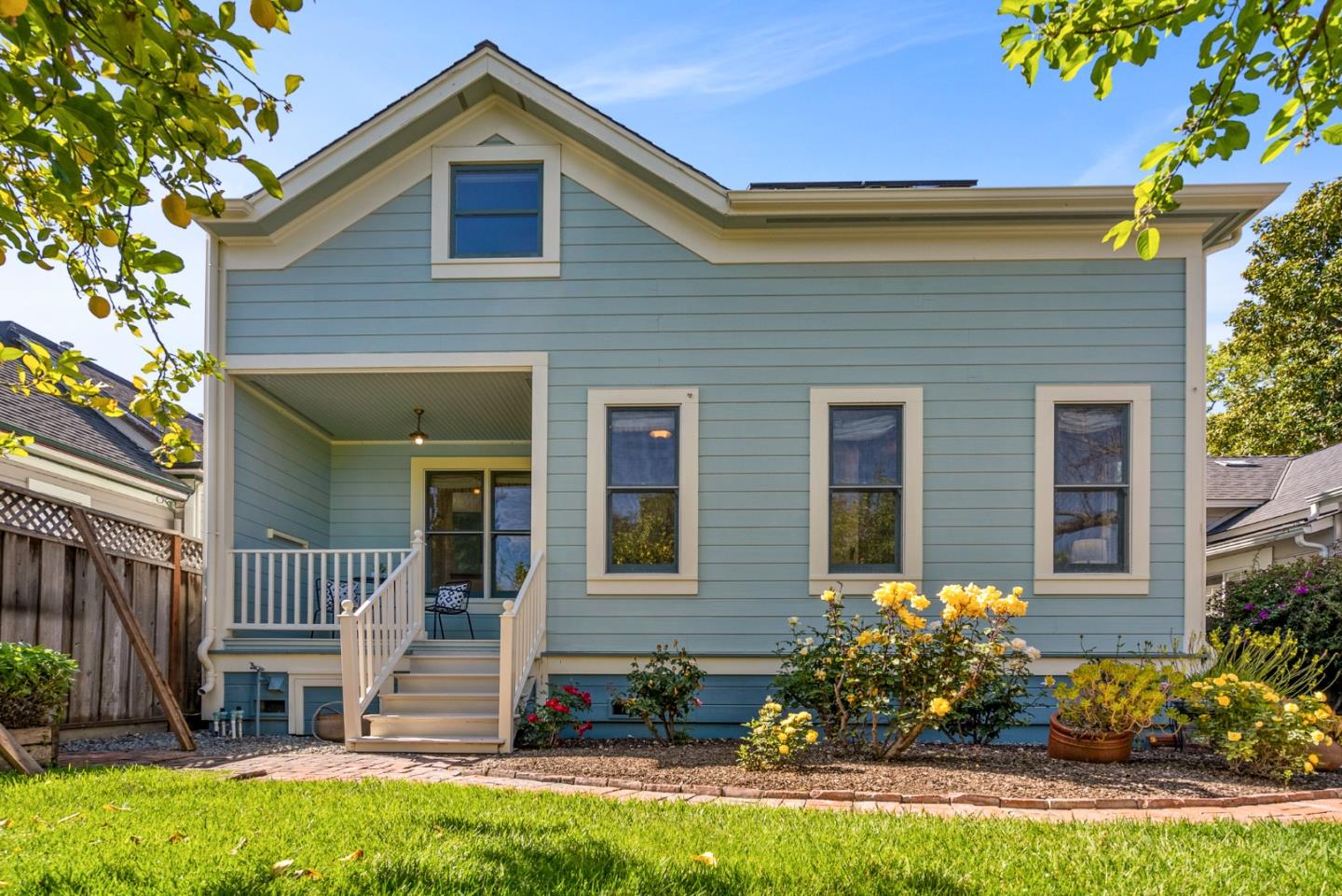 1262 Magnolia Avenue