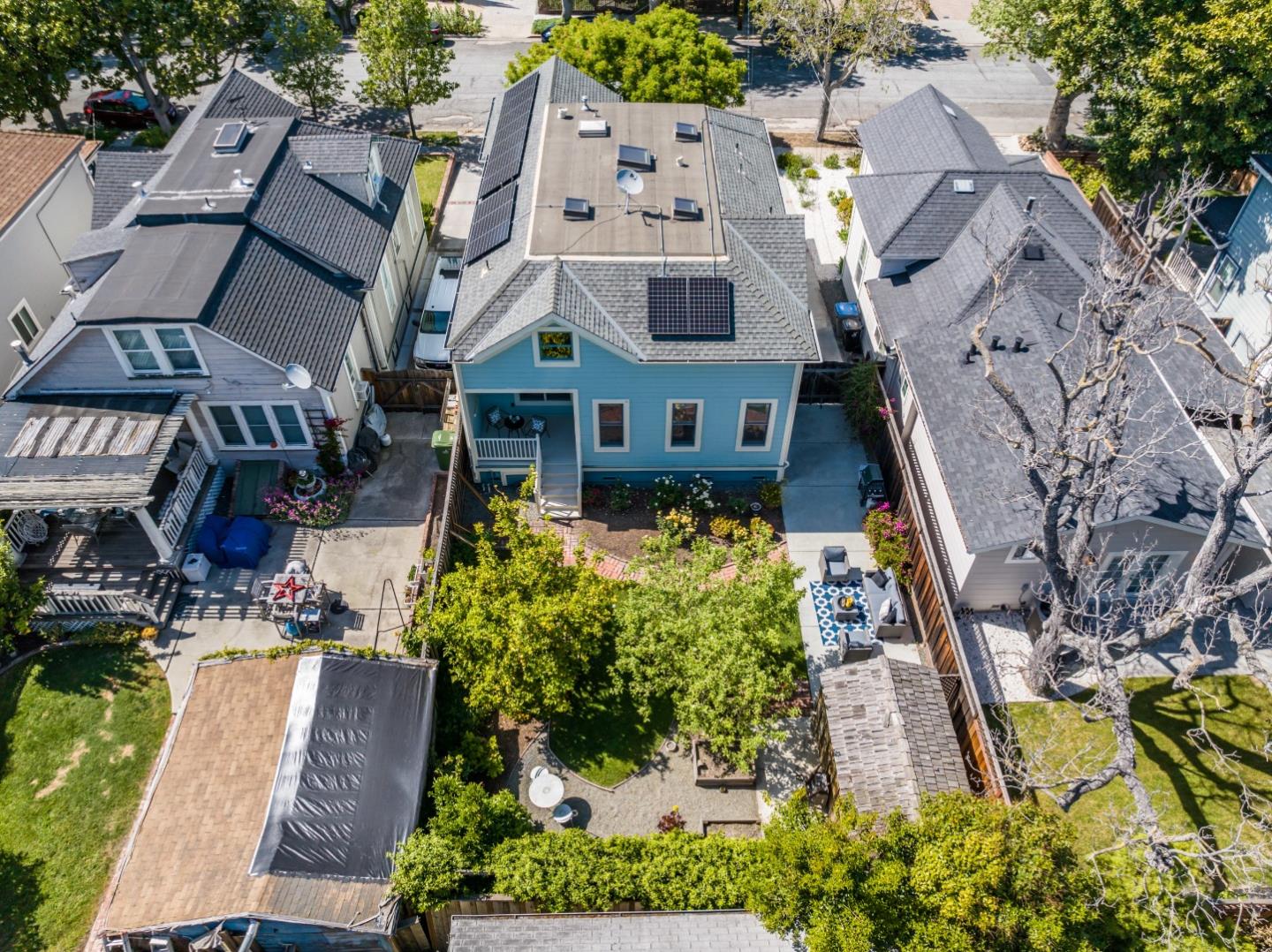 1262 Magnolia Avenue