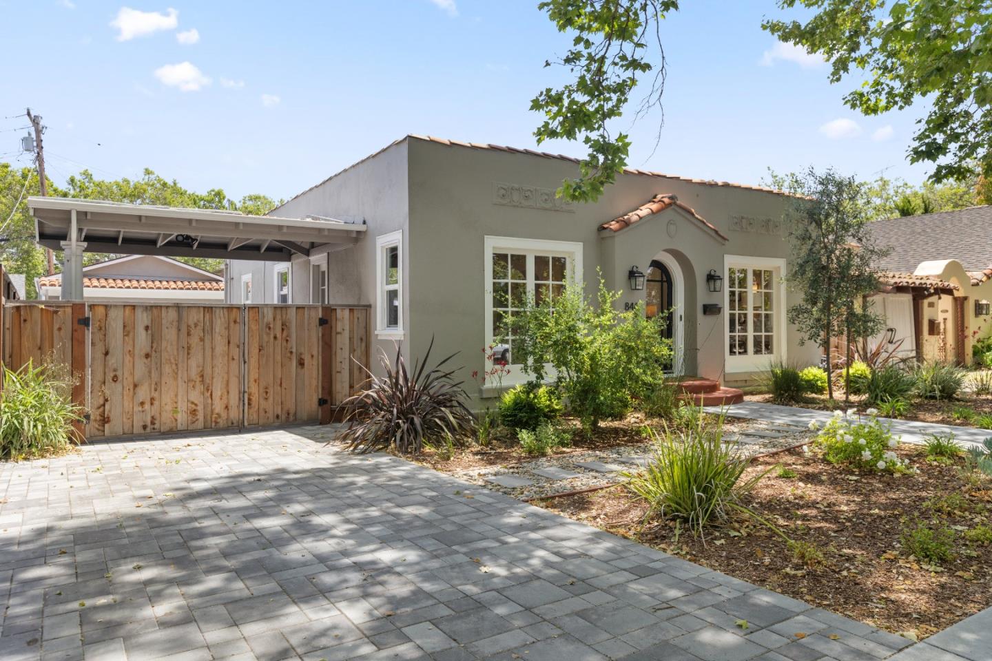 846 Schiele Avenue