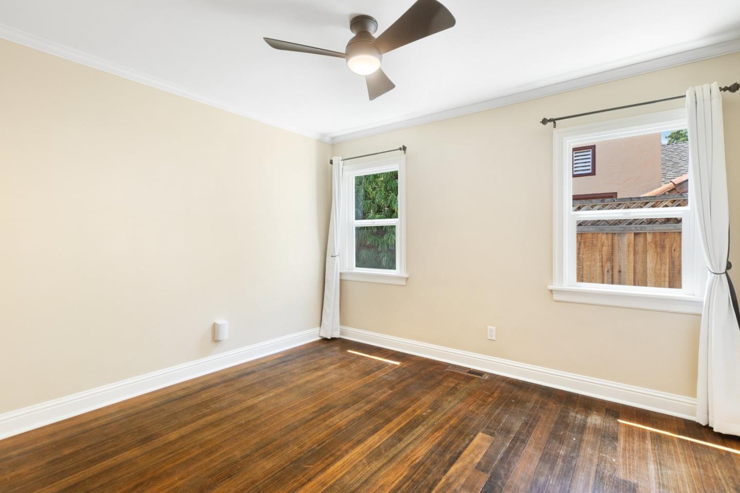 846 Schiele Avenue