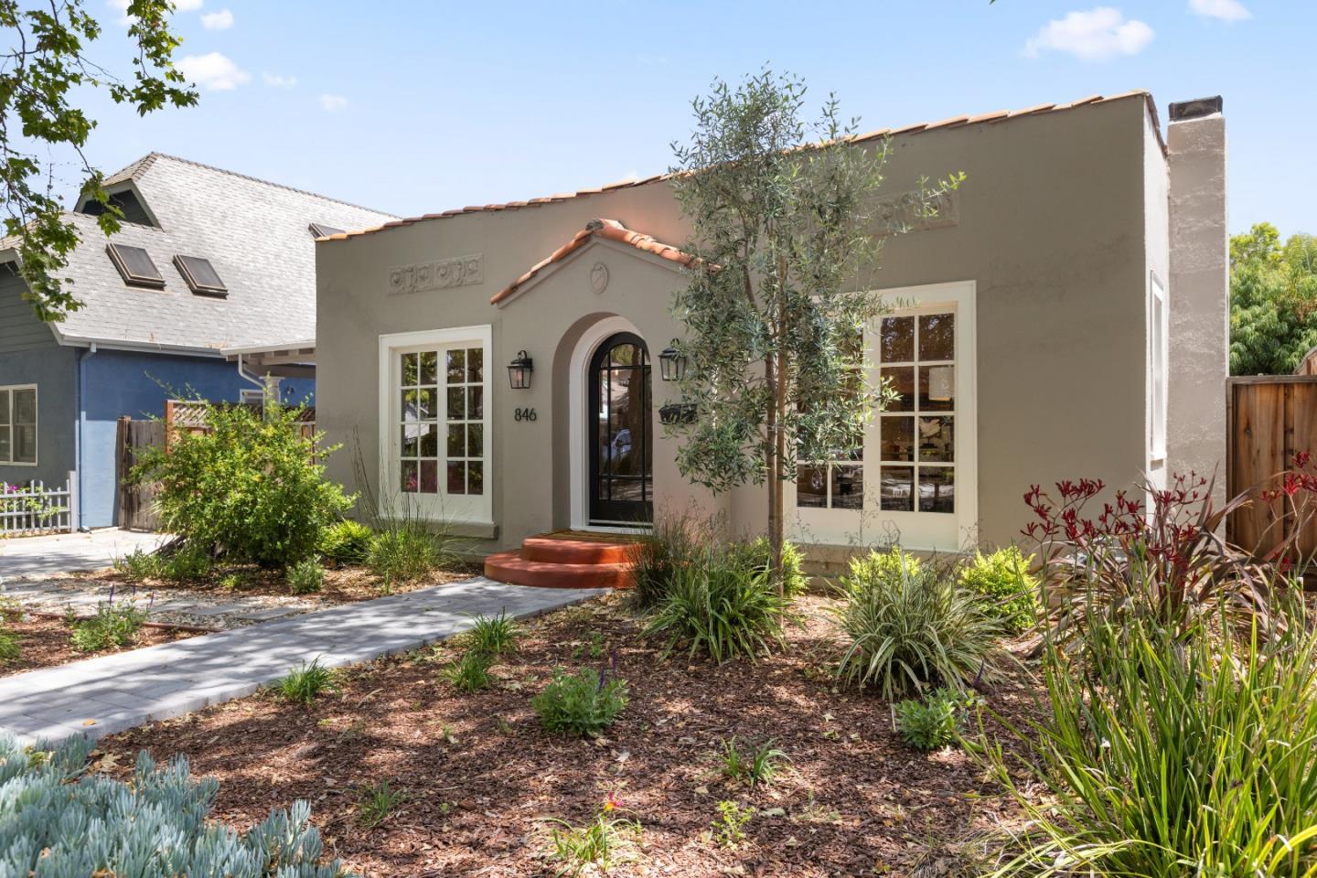 846 Schiele Avenue