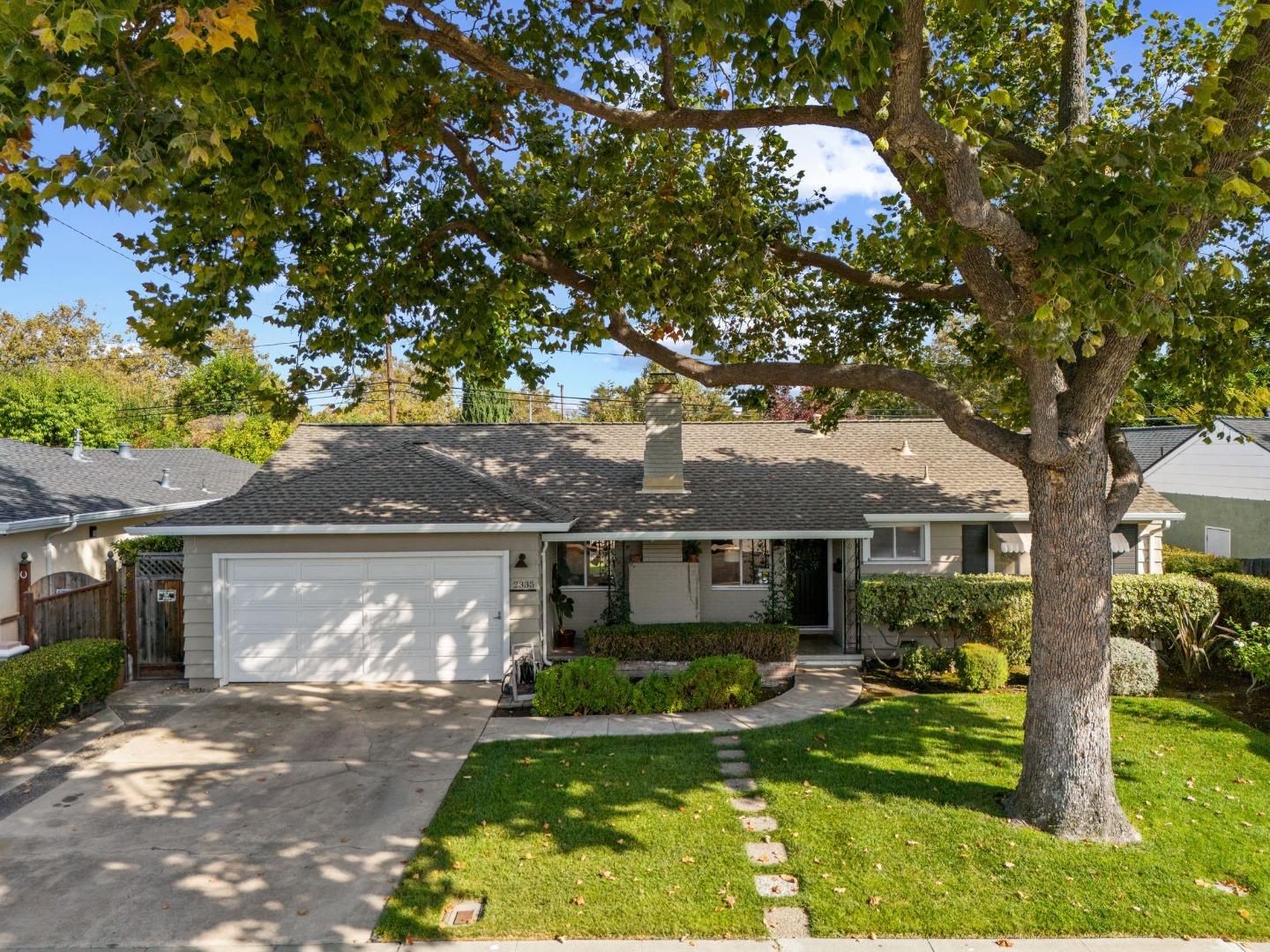 2335 Raggio Avenue