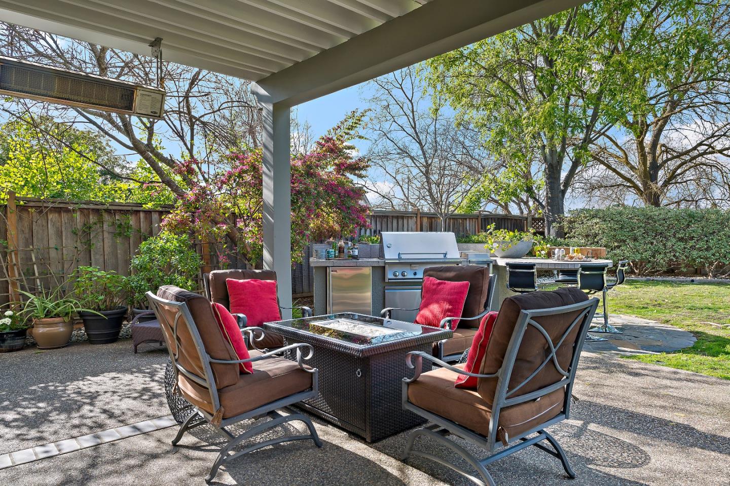 6595 Stonehill Drive