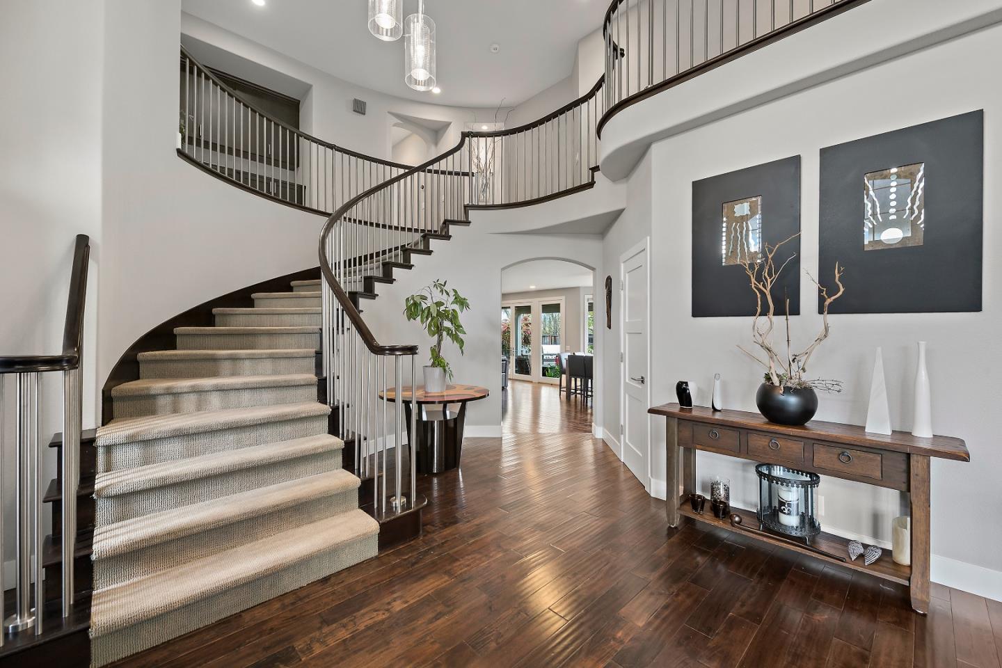 6595 Stonehill Drive