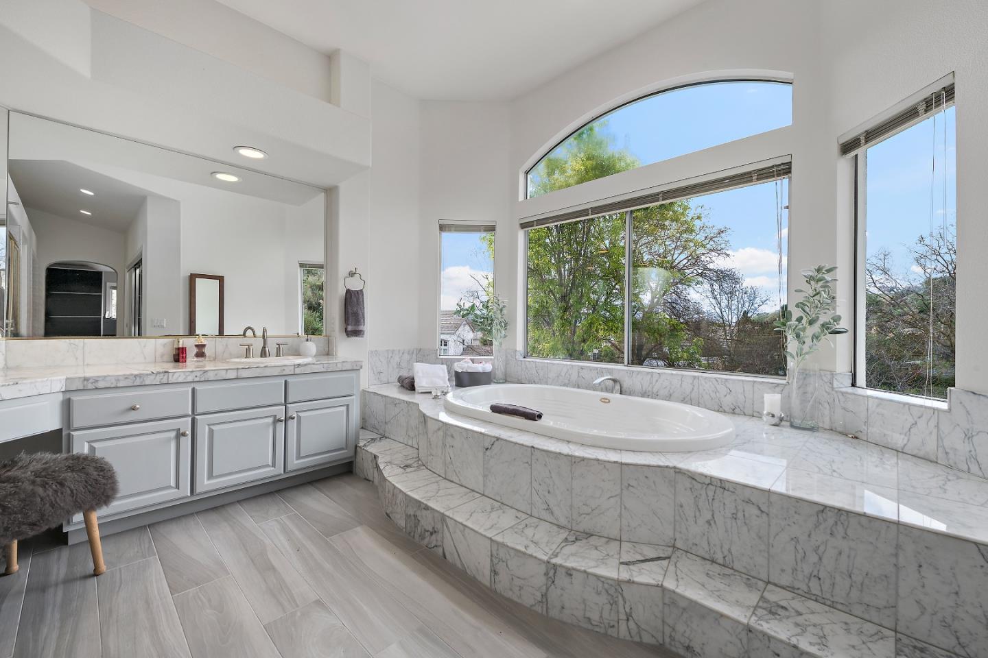 6595 Stonehill Drive