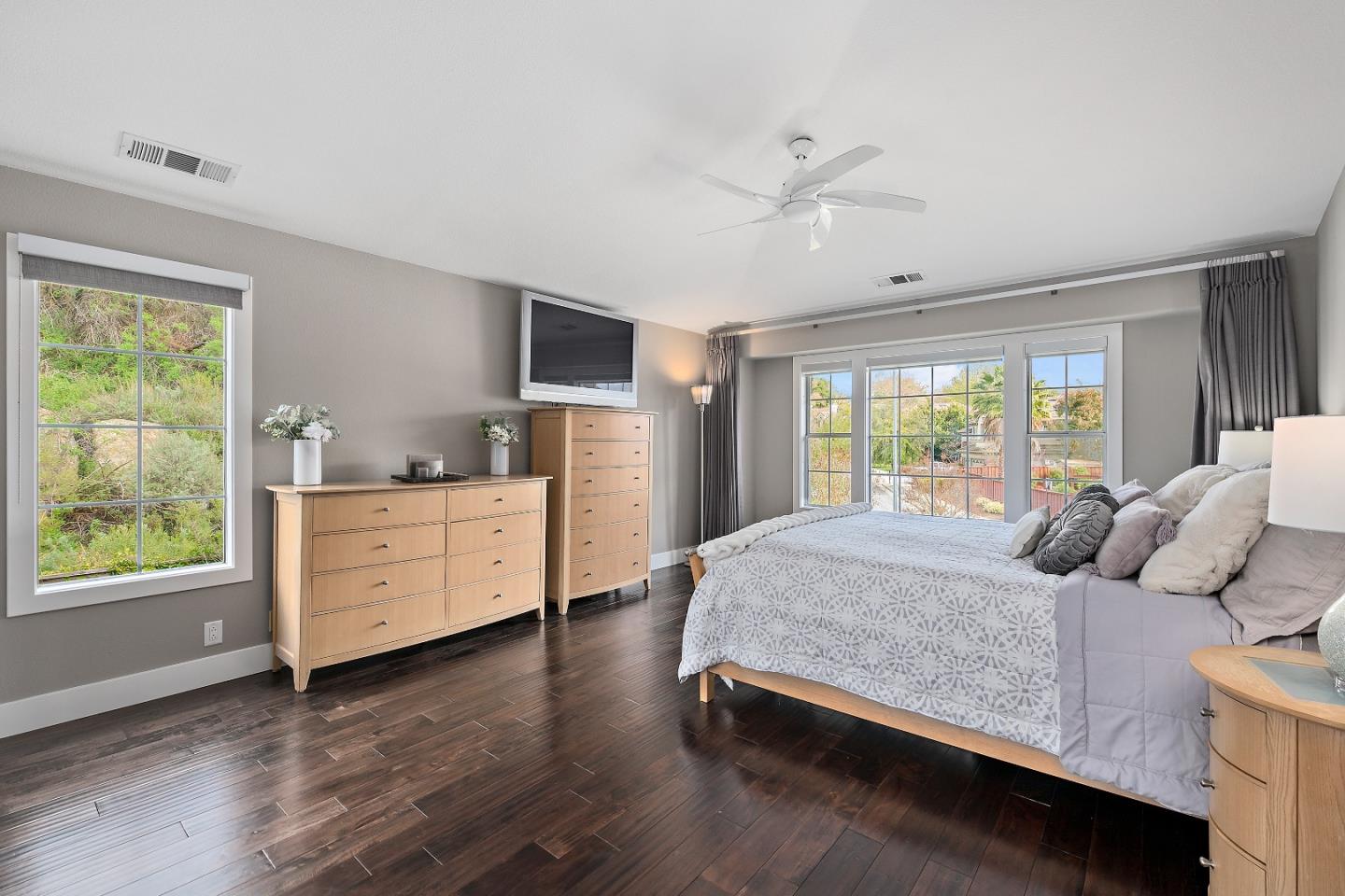 6595 Stonehill Drive