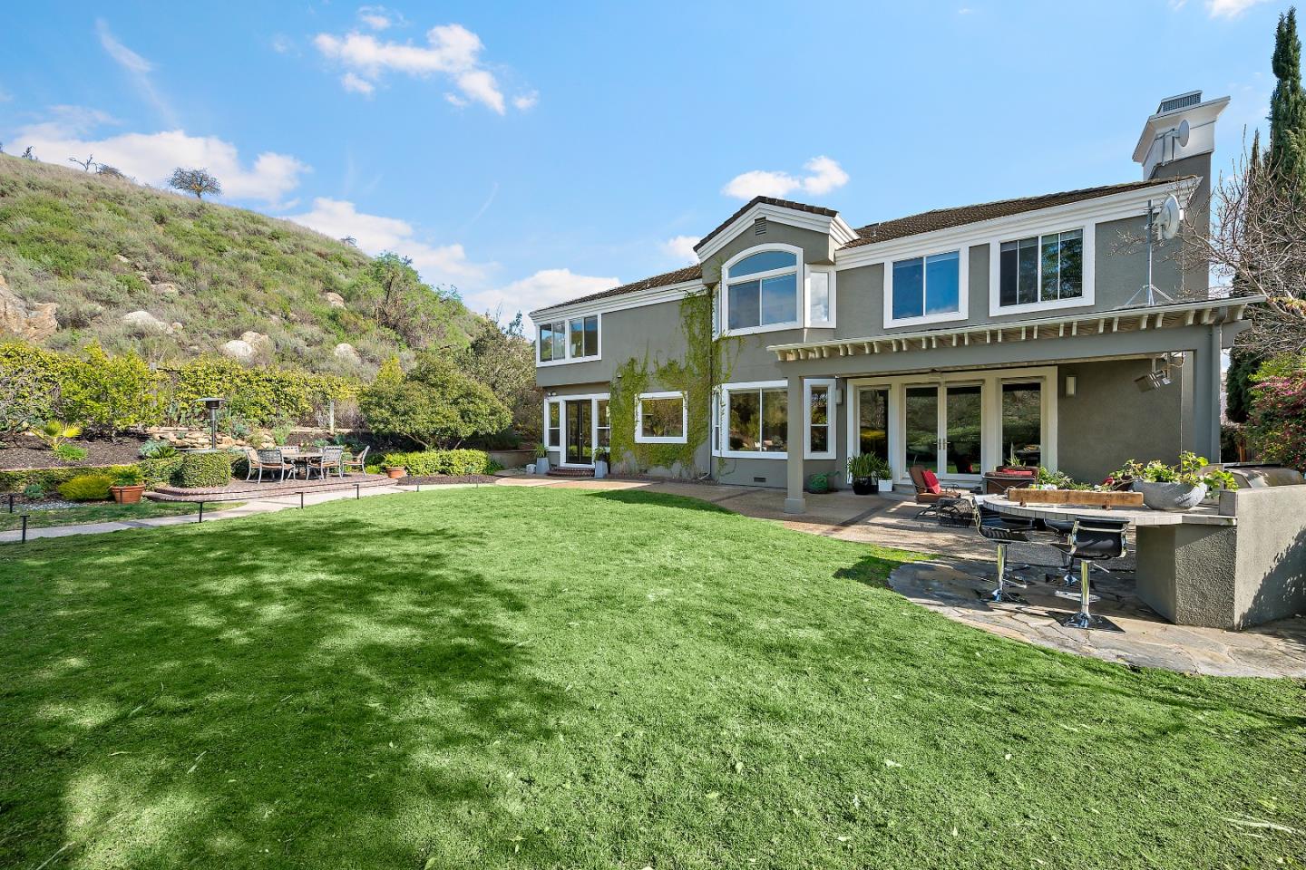 6595 Stonehill Drive