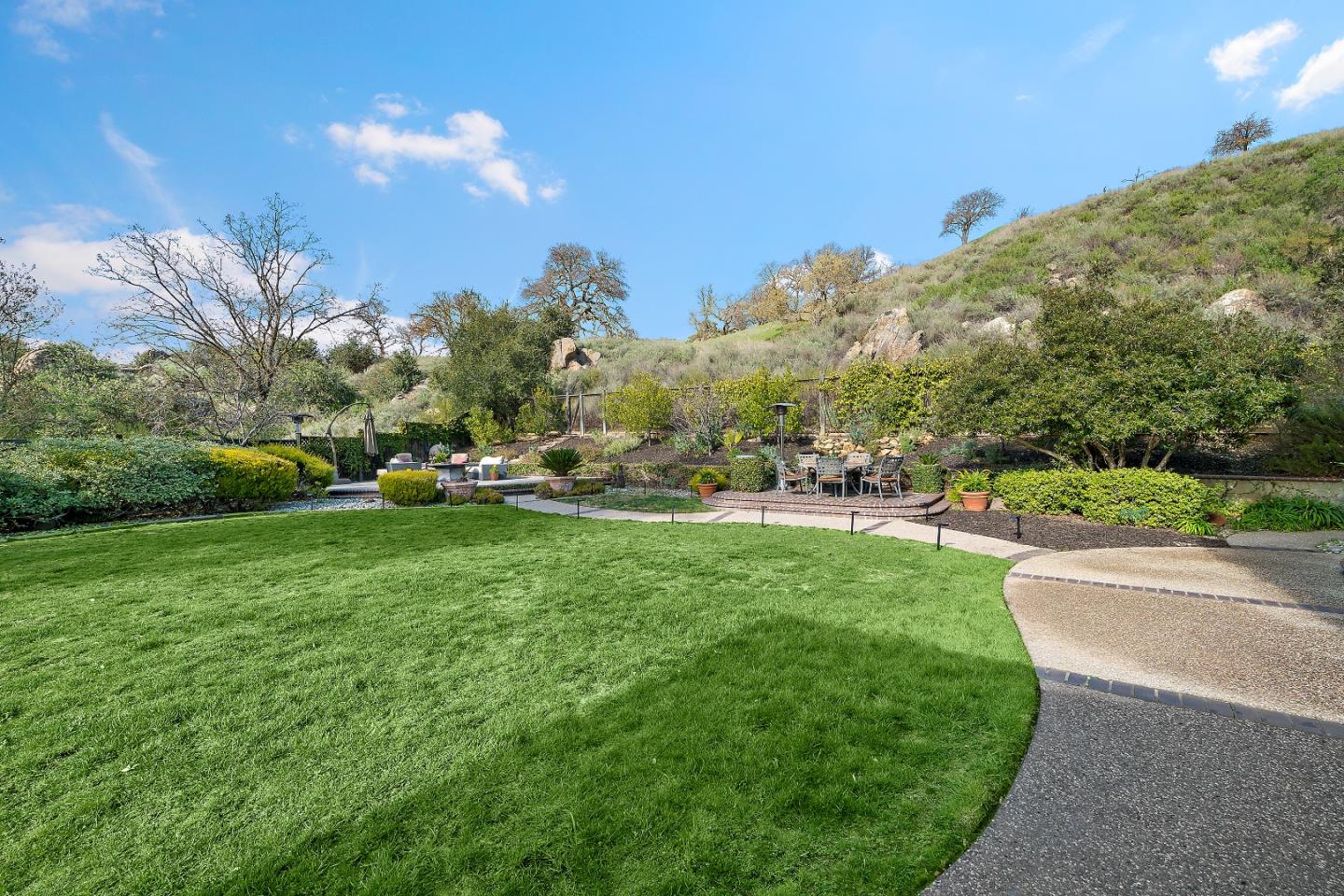 6595 Stonehill Drive