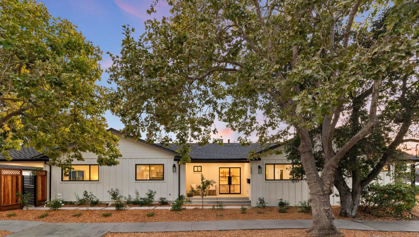 620 Iris Street