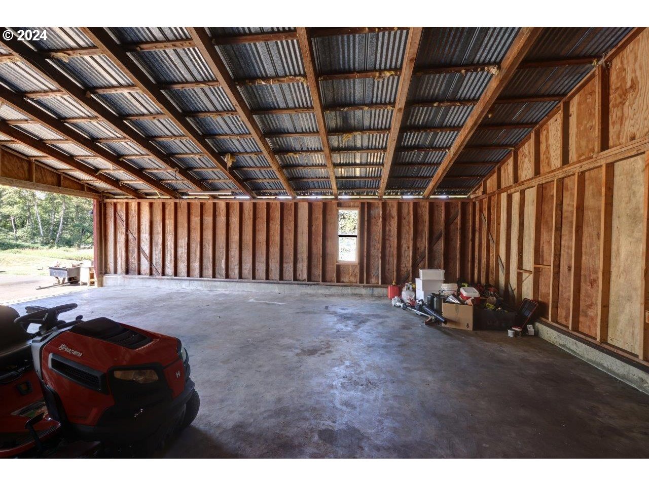 41127 HILLCREST LOOP