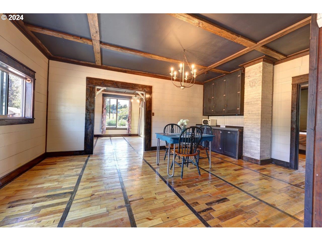 41127 HILLCREST LOOP