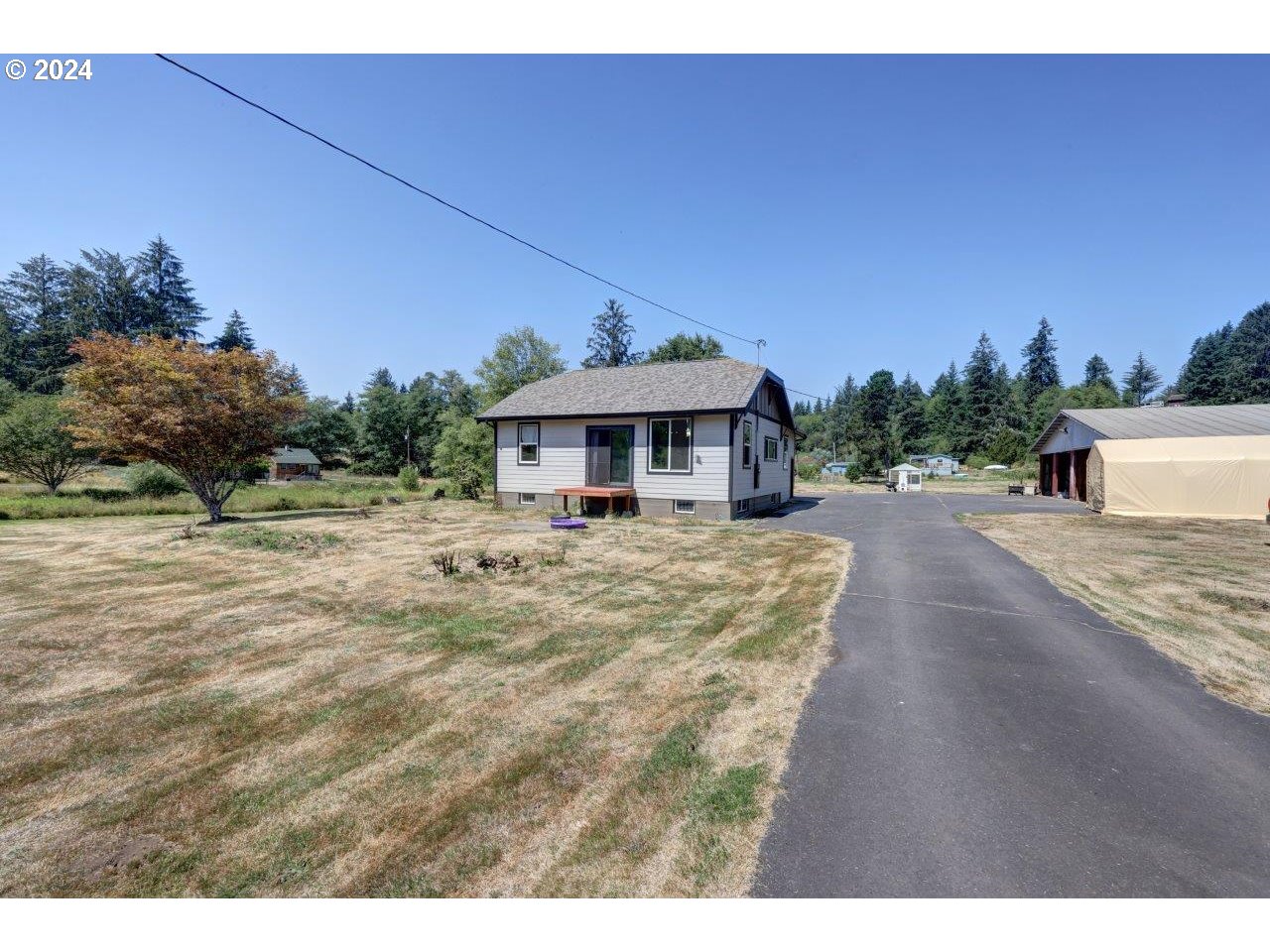 41127 HILLCREST LOOP