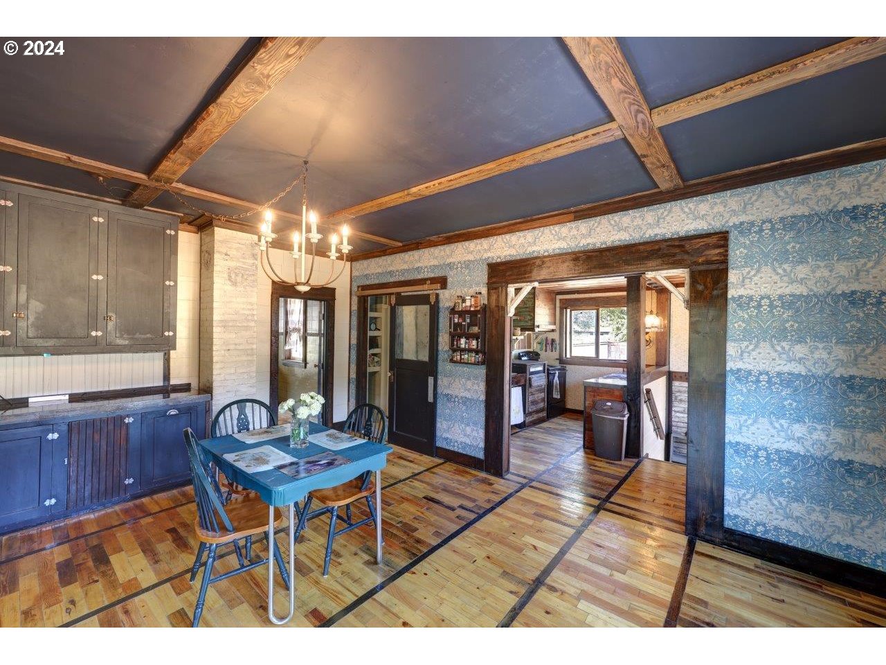 41127 HILLCREST LOOP