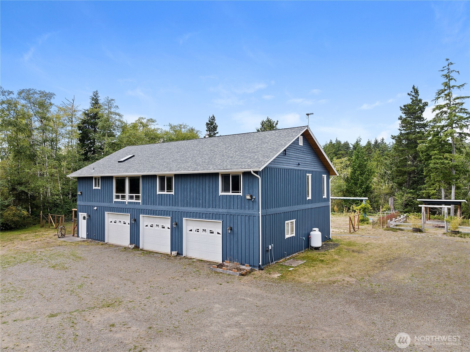 17107 Mill Ln