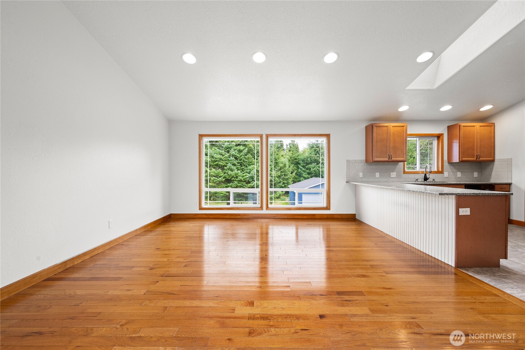 17107 Mill Ln