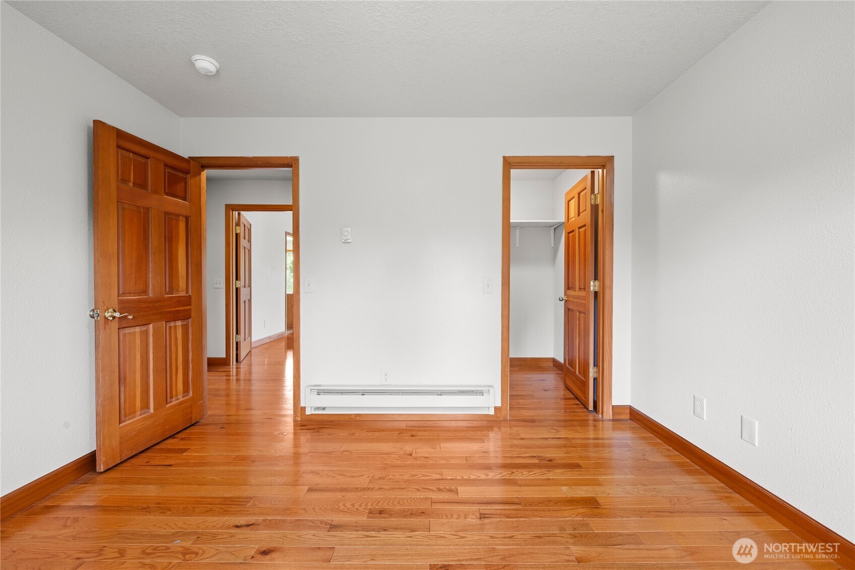 17107 Mill Ln