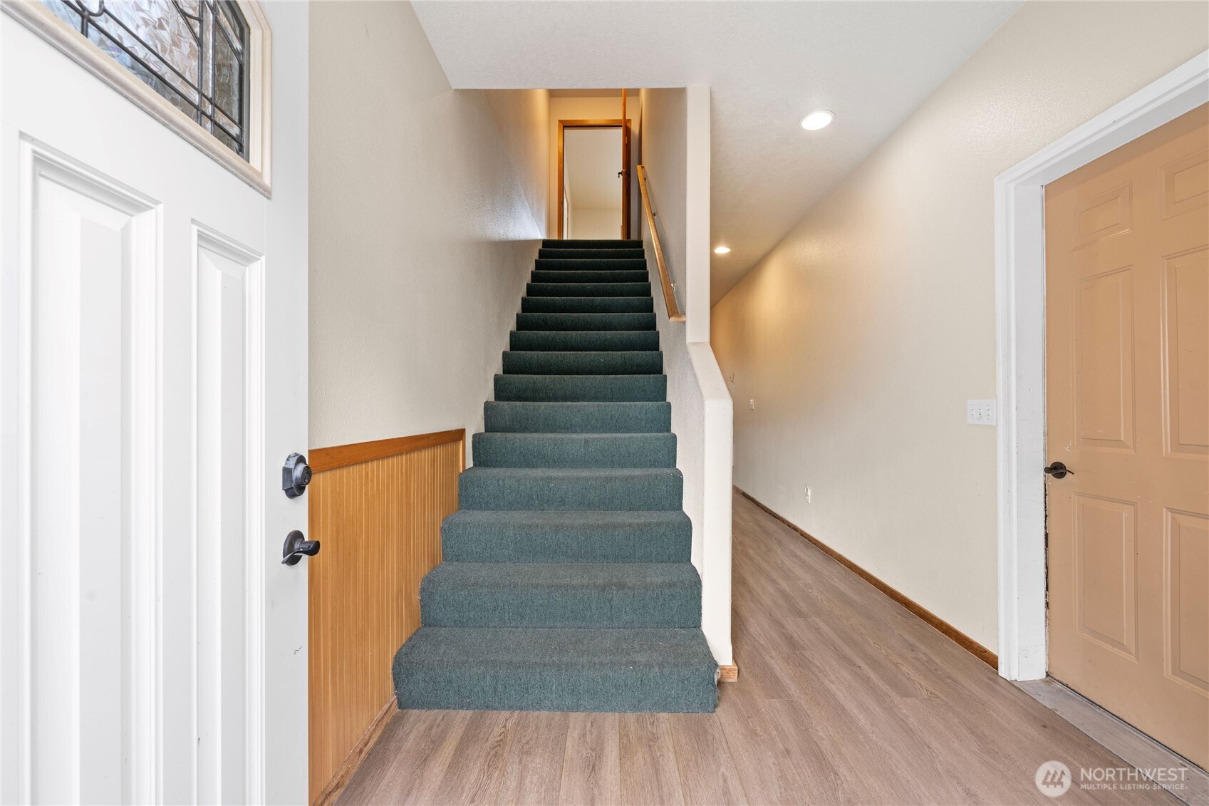 17107 Mill Ln