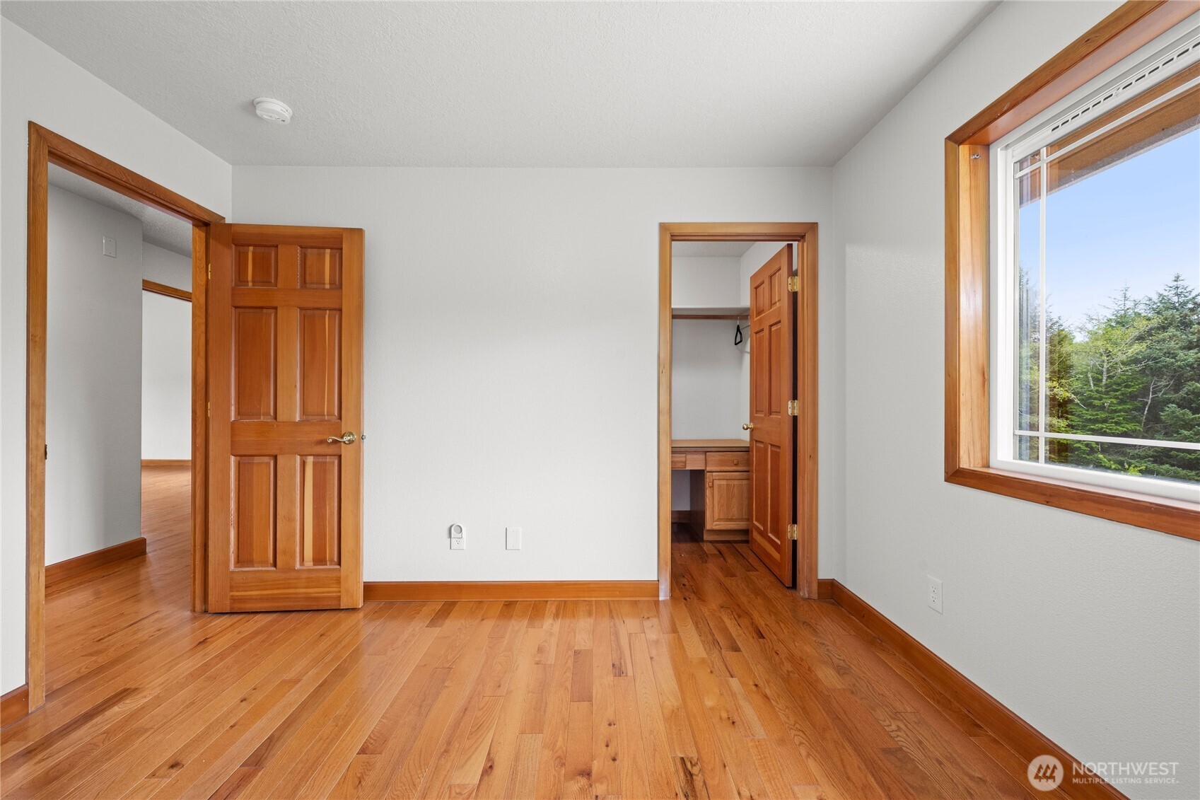 17107 Mill Ln