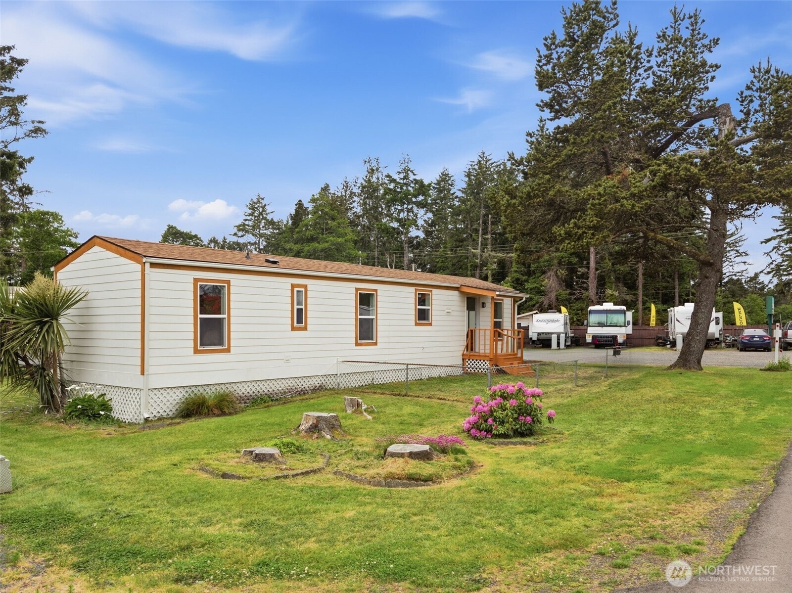 22212 Pacific Way Unit: 11